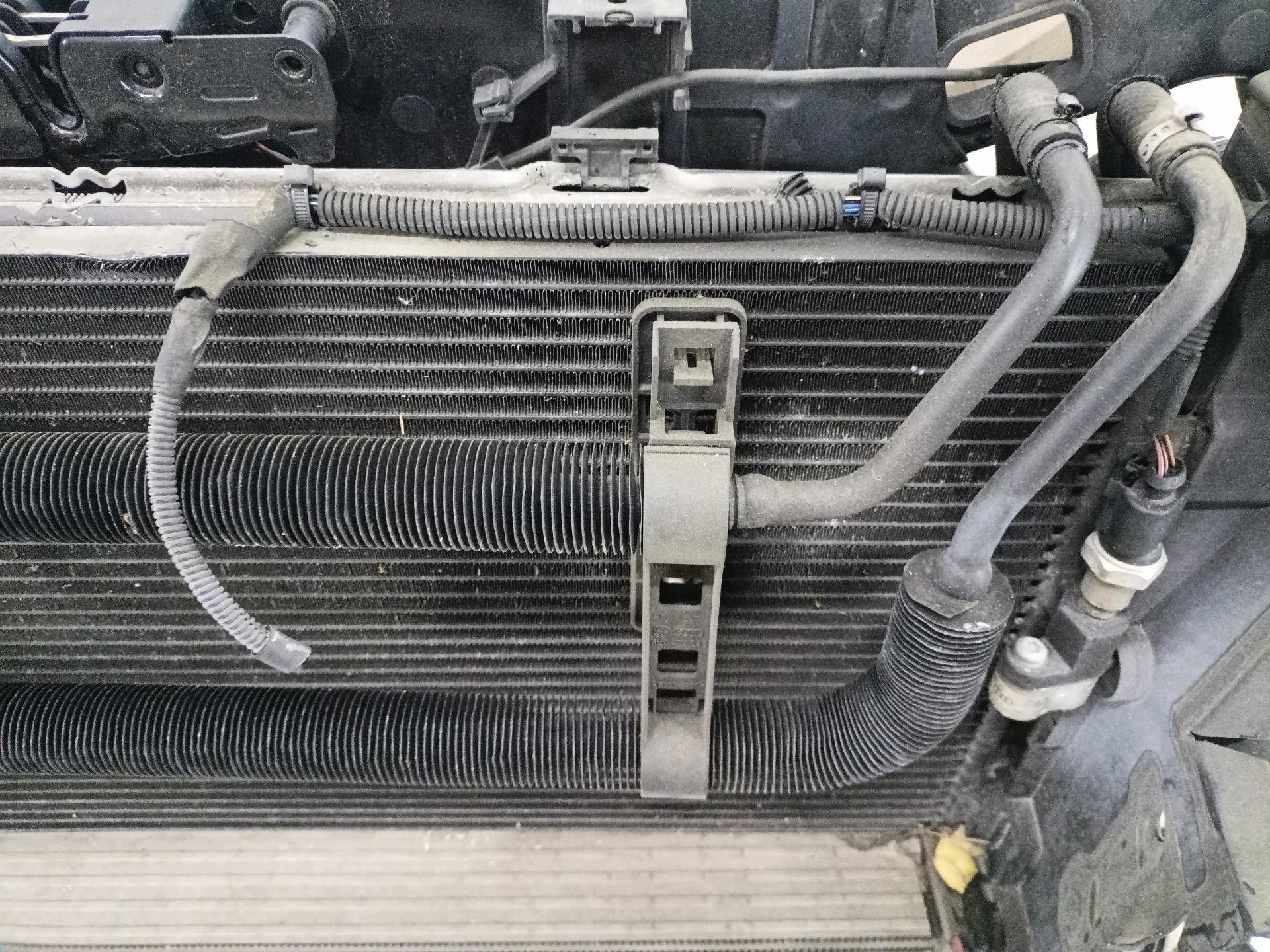 support panel for radiators pillar iron Audi A5 8T 2010 8K0010520