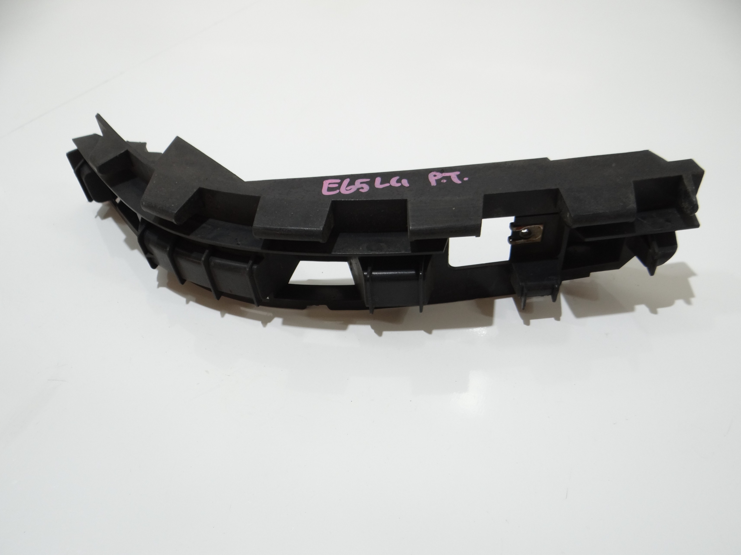 bumper bracket right rear part BMW E65 LCI 7123798