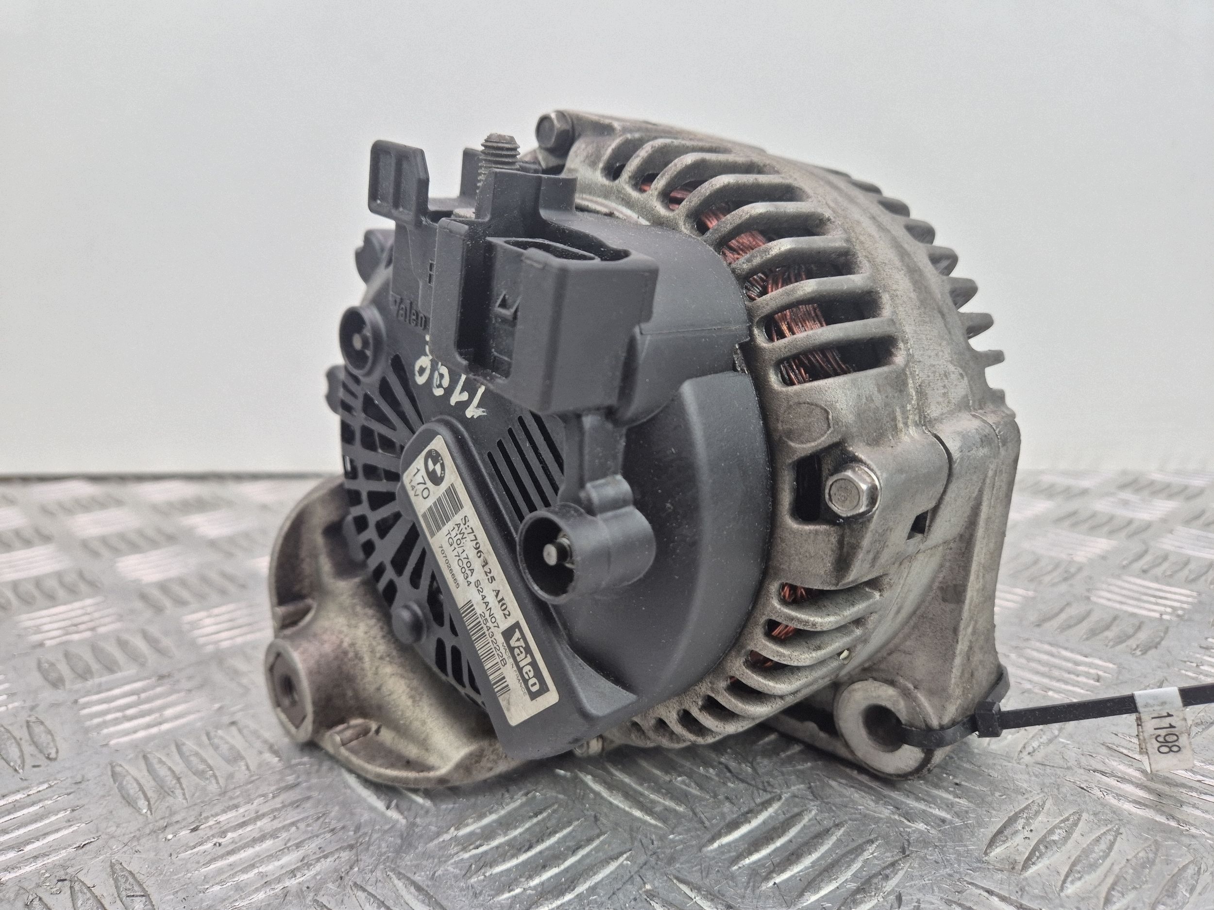 BMW X5 E70 30d alternator 7796125 M57D30(306D3)