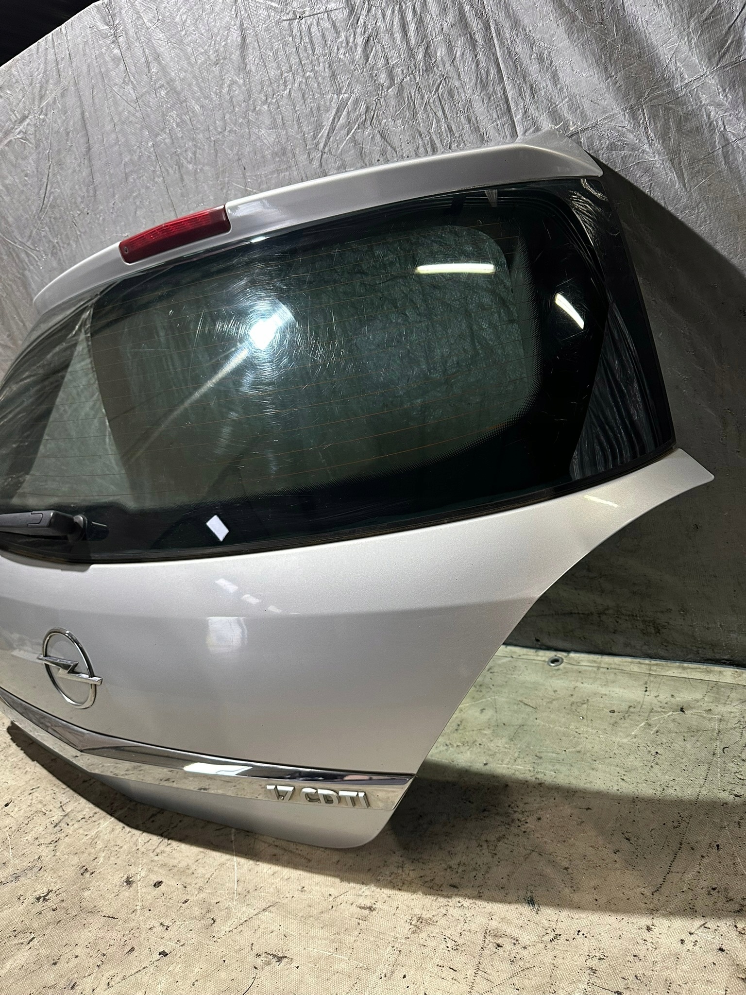 trunk door boot OPEL ASTRA H HB Z157