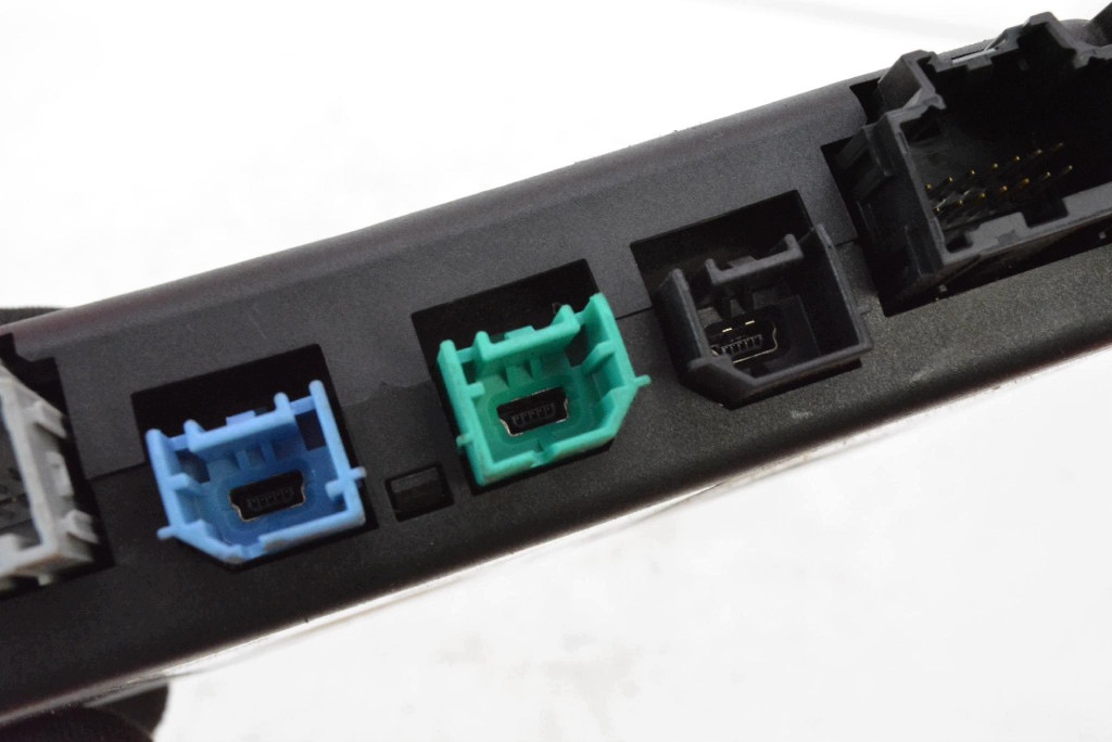 module control unit RADIA navigation devices 84513029 OPEL ASTRA 5 V K 15-20