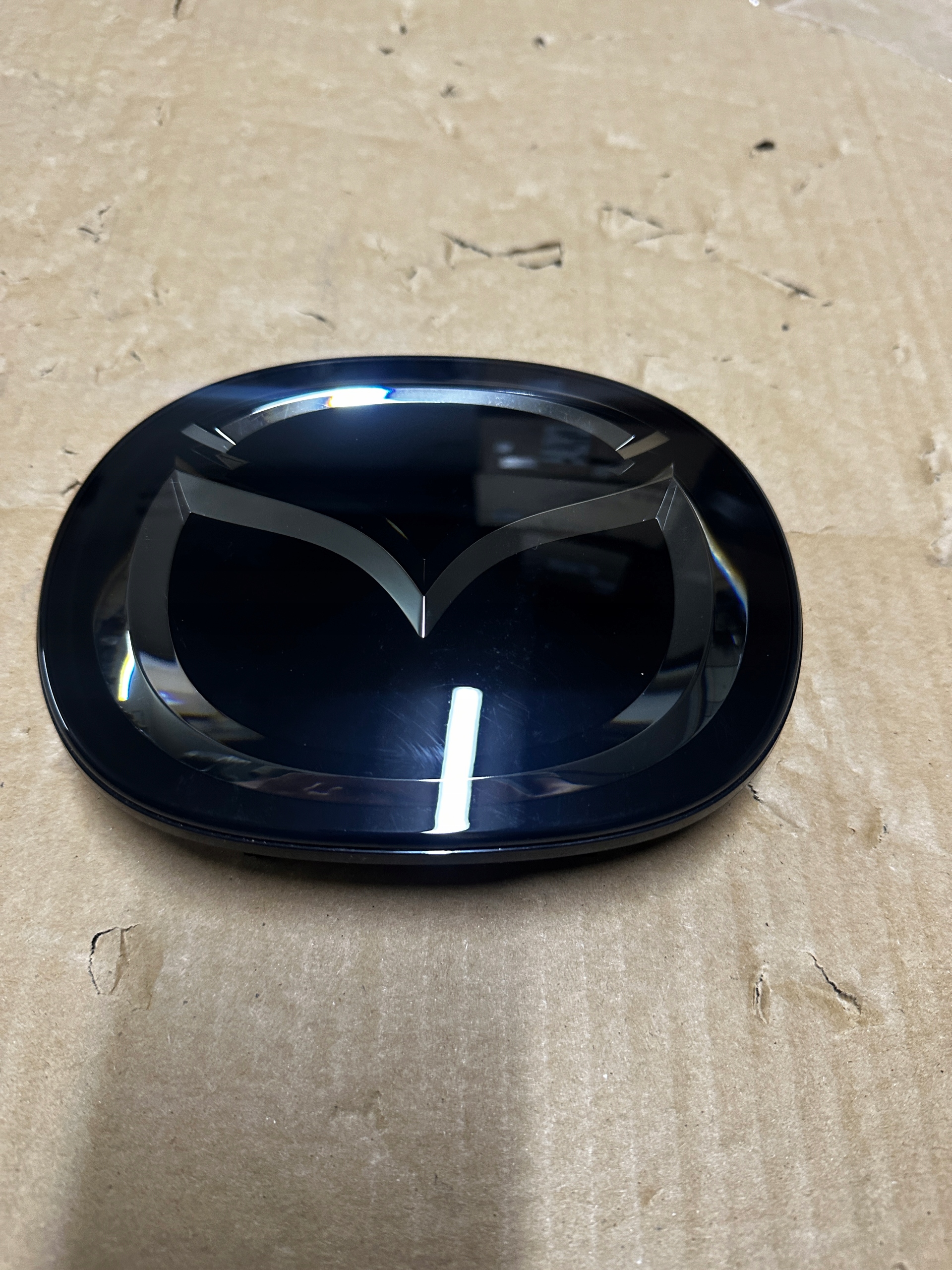LOGO EMBLEMAT ZNACZEK MAZDA 3 BM POD RADAR MAZDA CX3 CX-3 DD2F51730