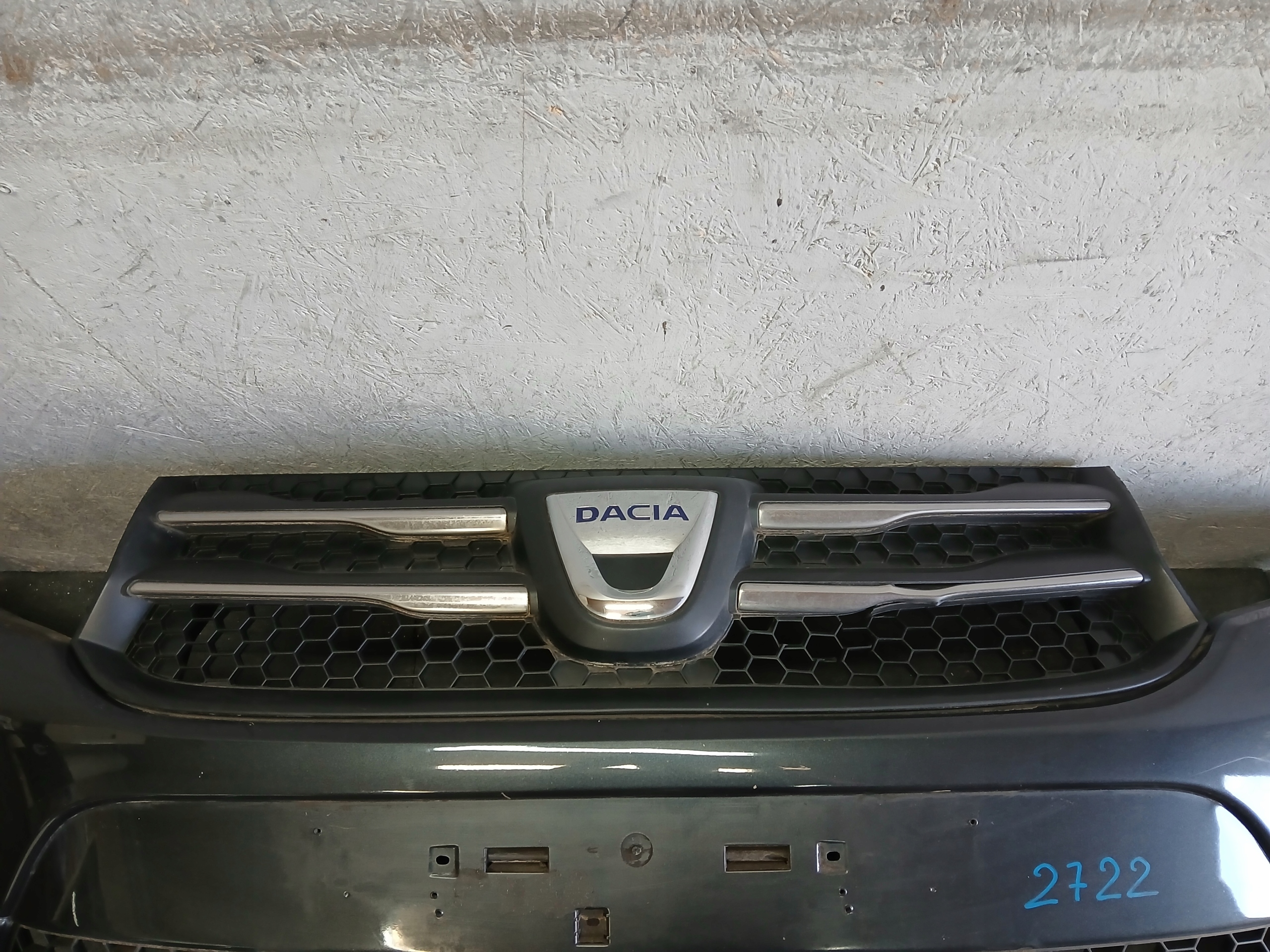 bumper front DACIA SANDERO LOGAN II 2 12-15