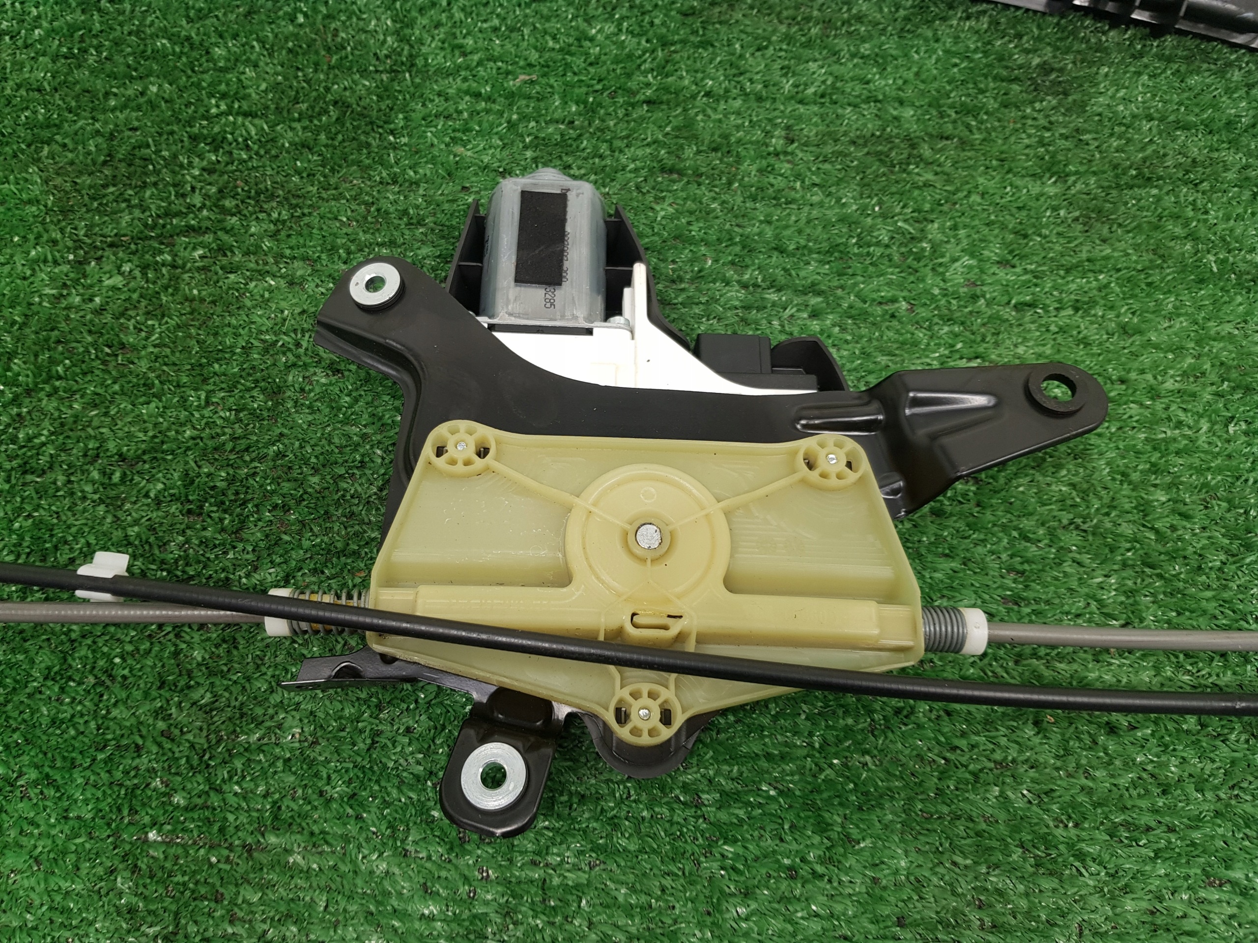 mechanism ROLETY boot AUDI A6-C7 4G9863560A