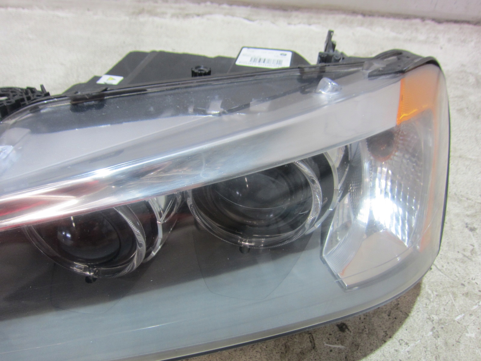 BMW X3 F25 light front BIXENON front left side 7222027 7276995 USA