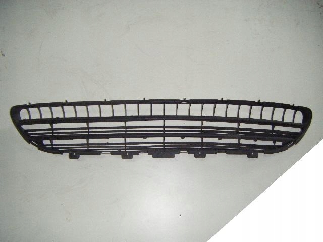 PEUGEOT 406 KRATKA W ZDERZAK