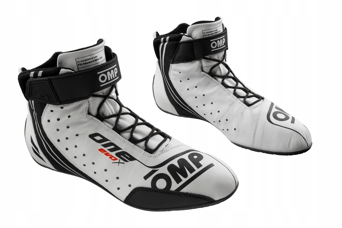 Boty Omp One Evo X homologace Fia 8856-2018 bílé vel 39