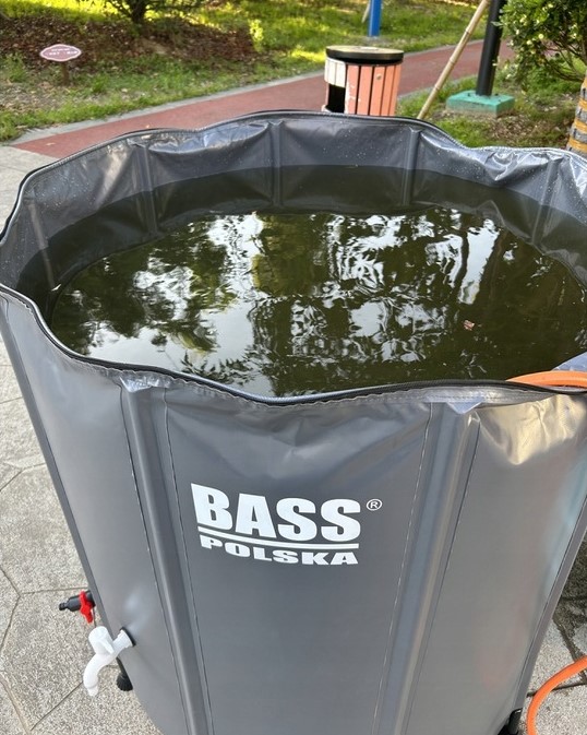 ZBIORNIK NA DESZCZÓWKĘ BASS BH79997 390L SZARY EAN (GTIN) 5902067622094