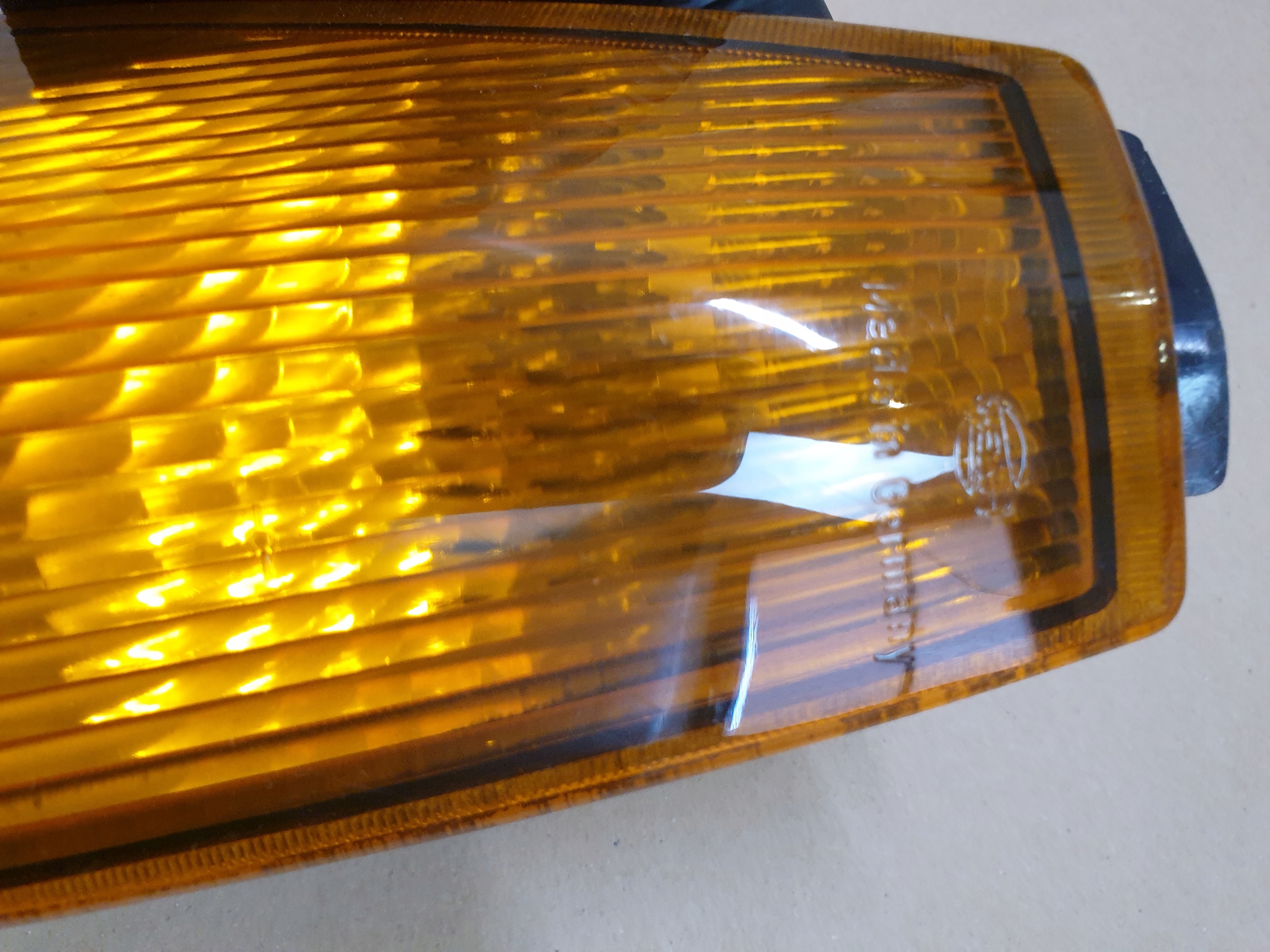 indicator blinker right front VOLVO 340 360 OE HELLA