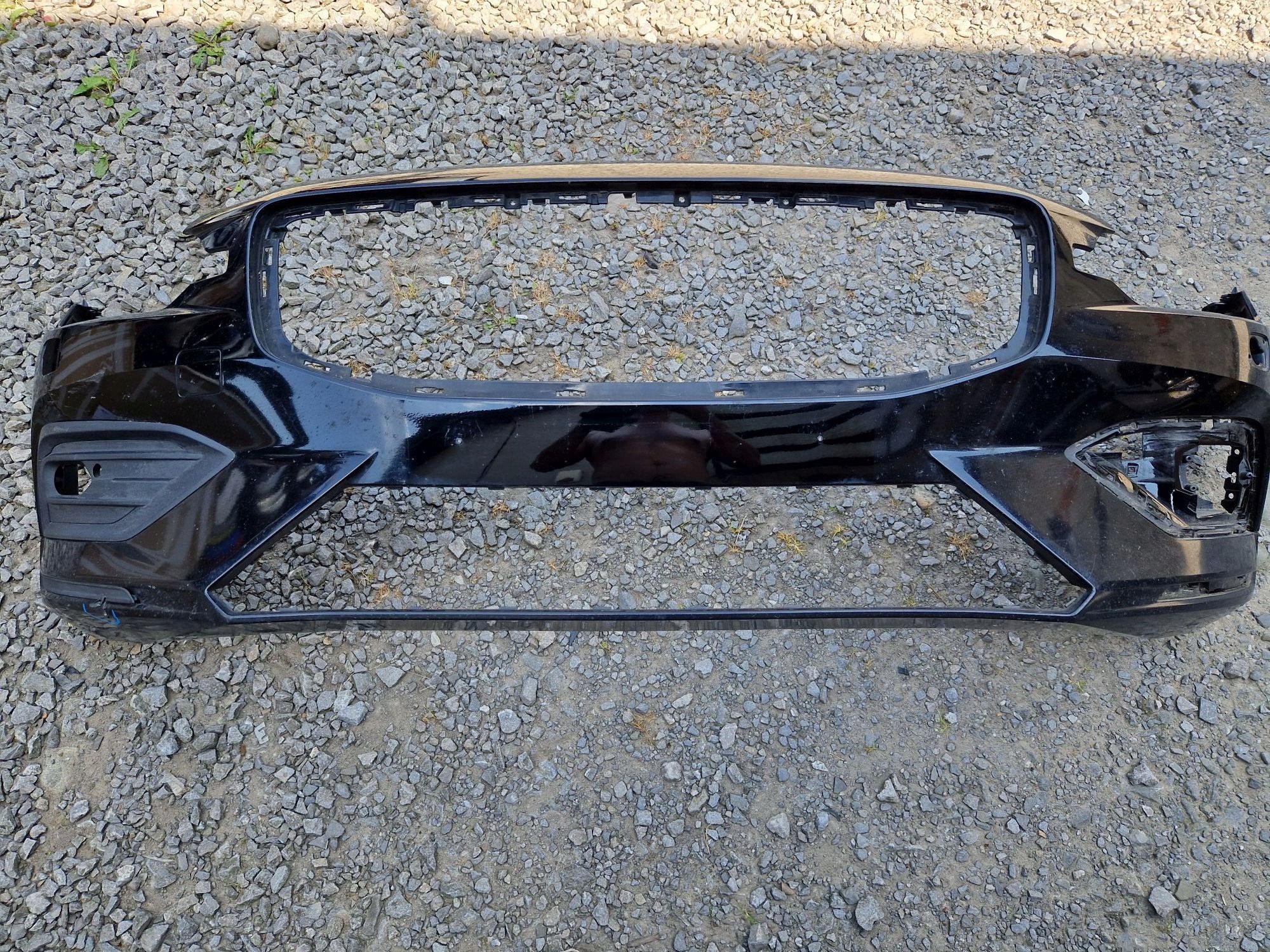 front bumper VOLVO V60 II 2018R->