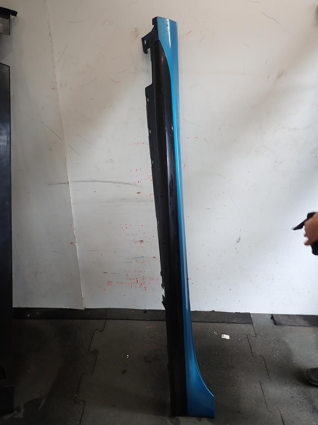 threshold moulding threshold left BMW 2 F44 2019- 8075465