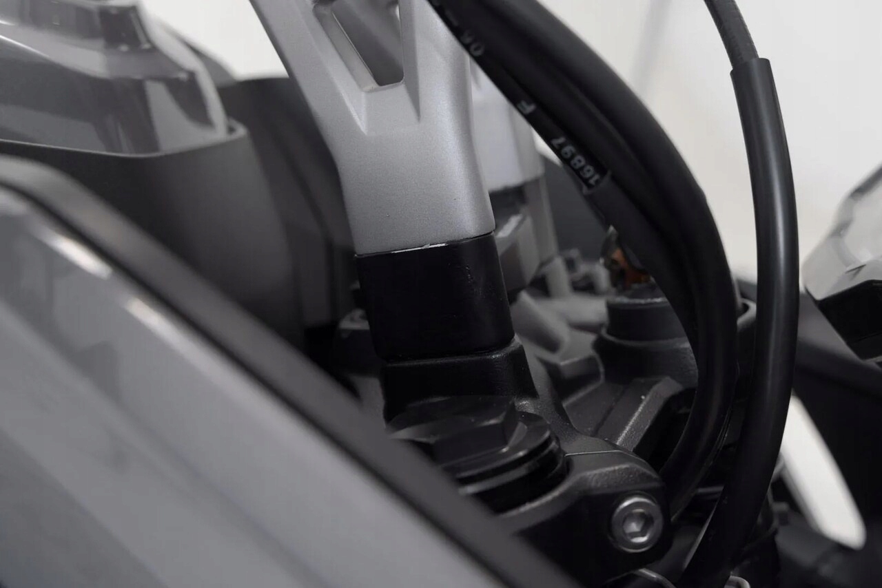 Sada na zvýšenie výkonu volantu o 30 mm SW-Motech Triumph Tiger Sport