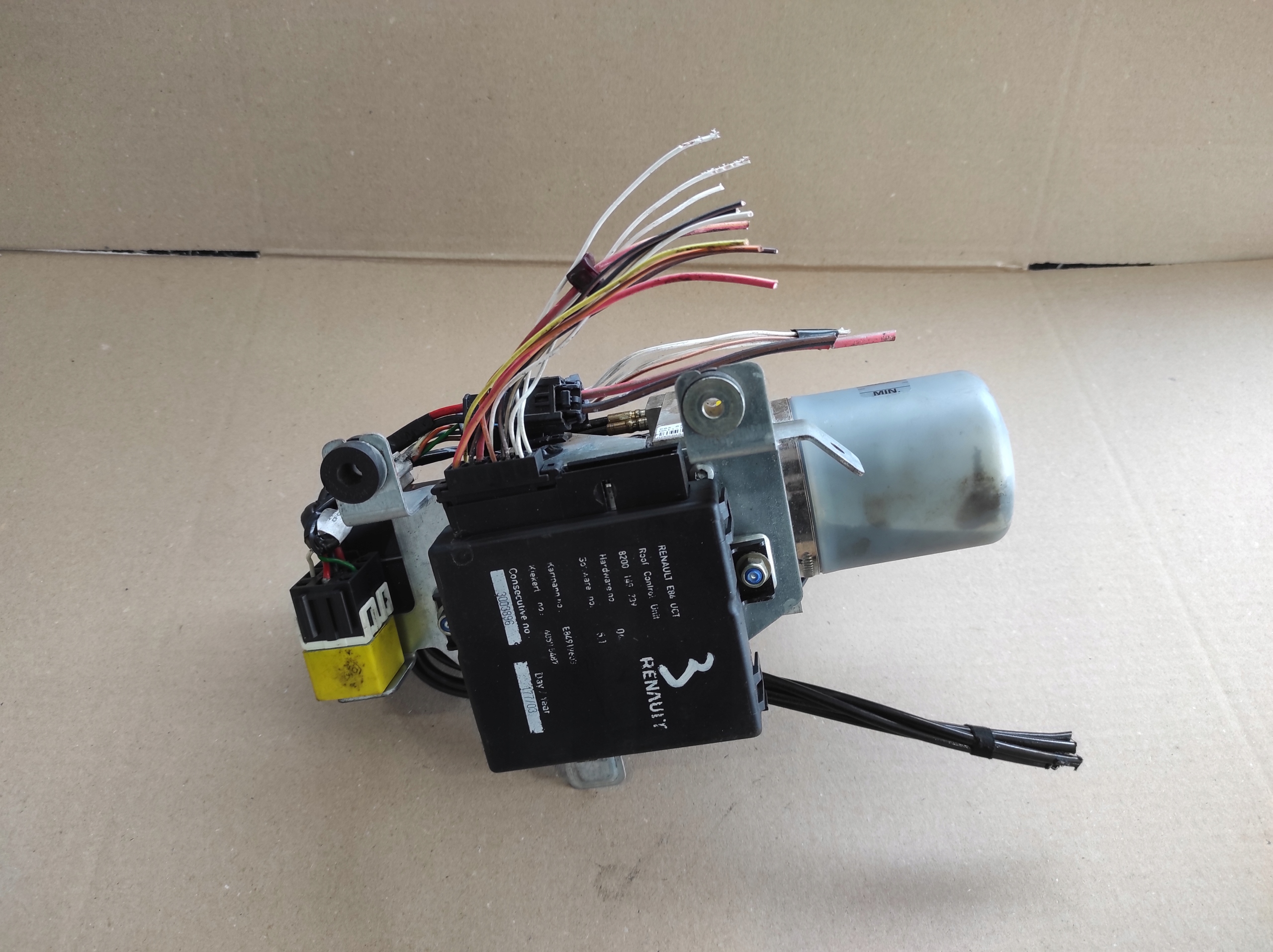 POMPA STEROWNIK DACHU RENAULT MEGANE II CC CABRIO 8200149739