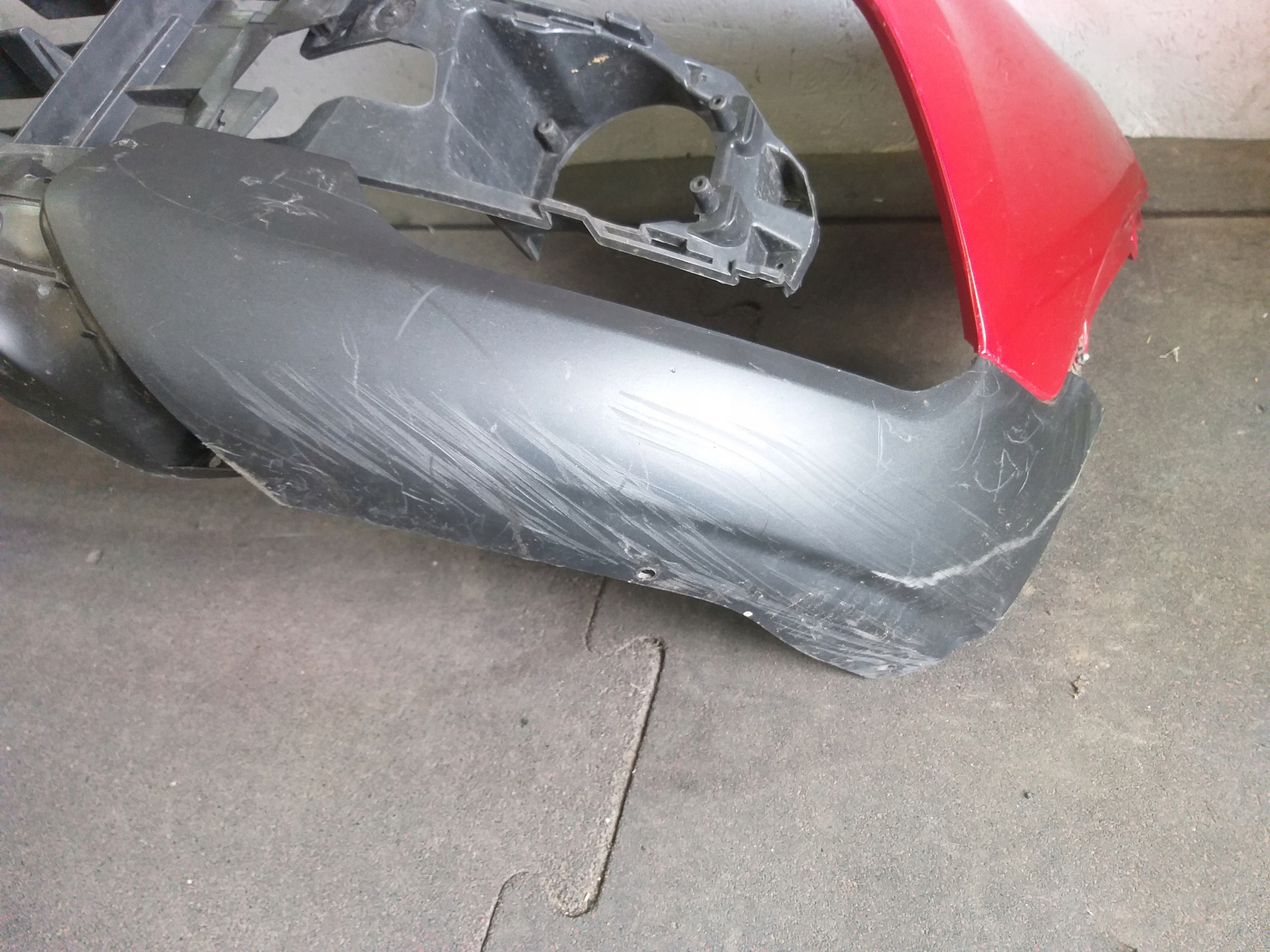 BUMPER FRONT RENAULT CAPTUR AND 1 LIFT