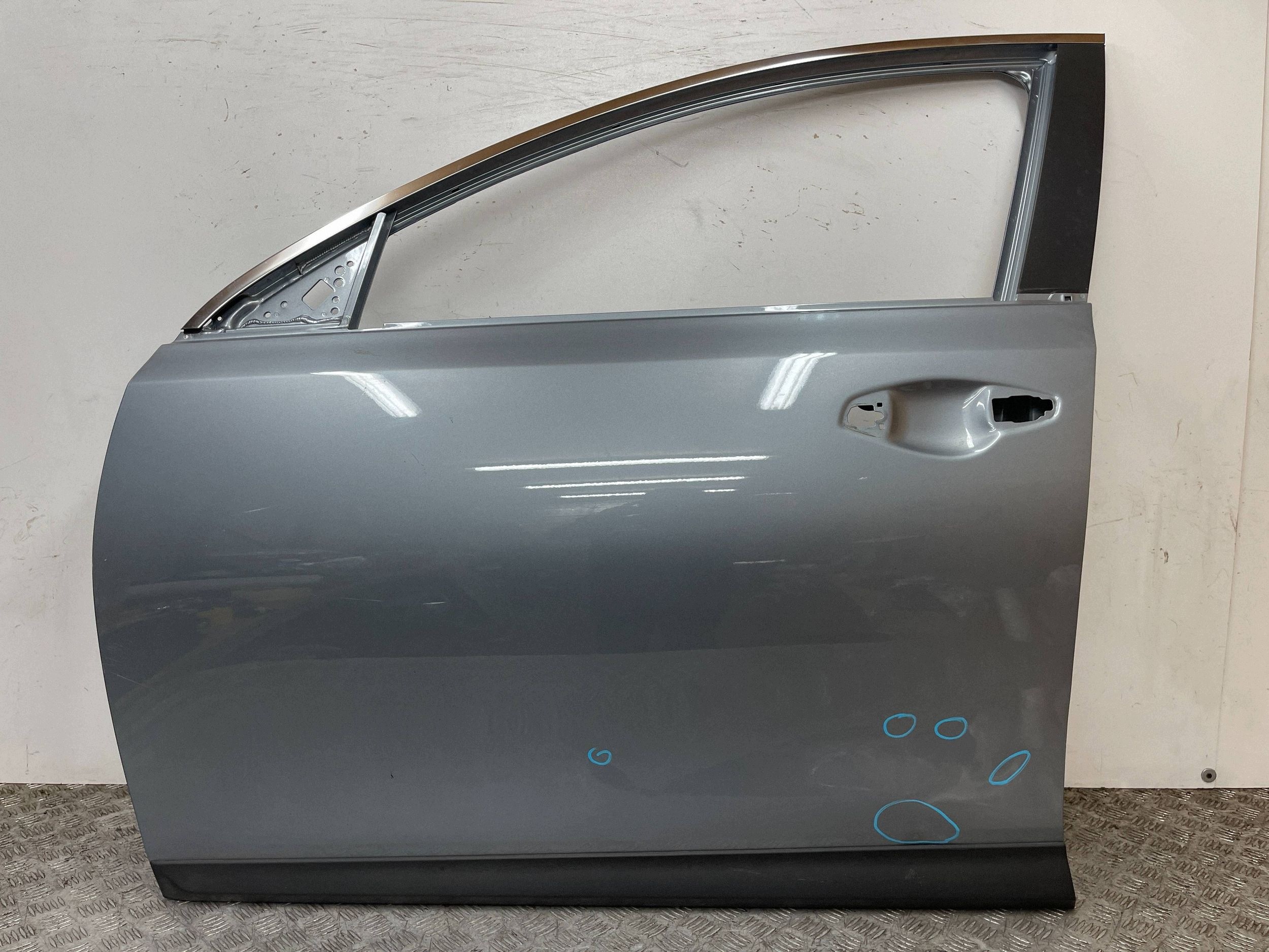 door front front left KIA XCEED X-CEED