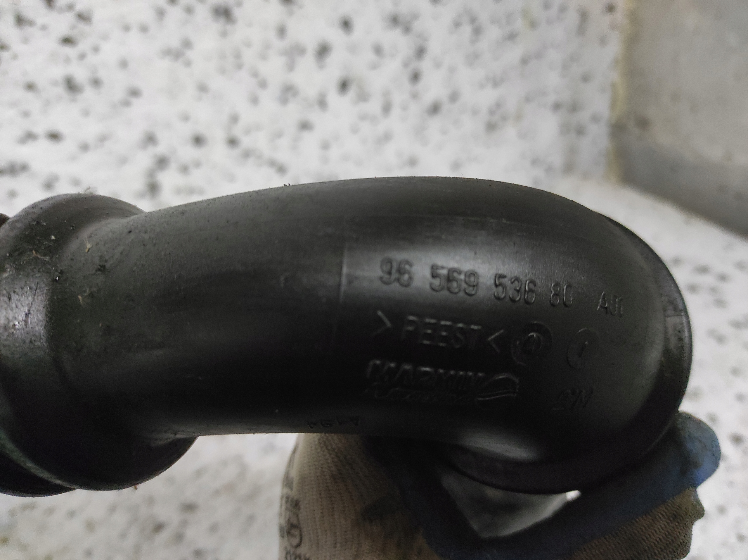 MINI R56 R57 1.6D pipe hose air hose