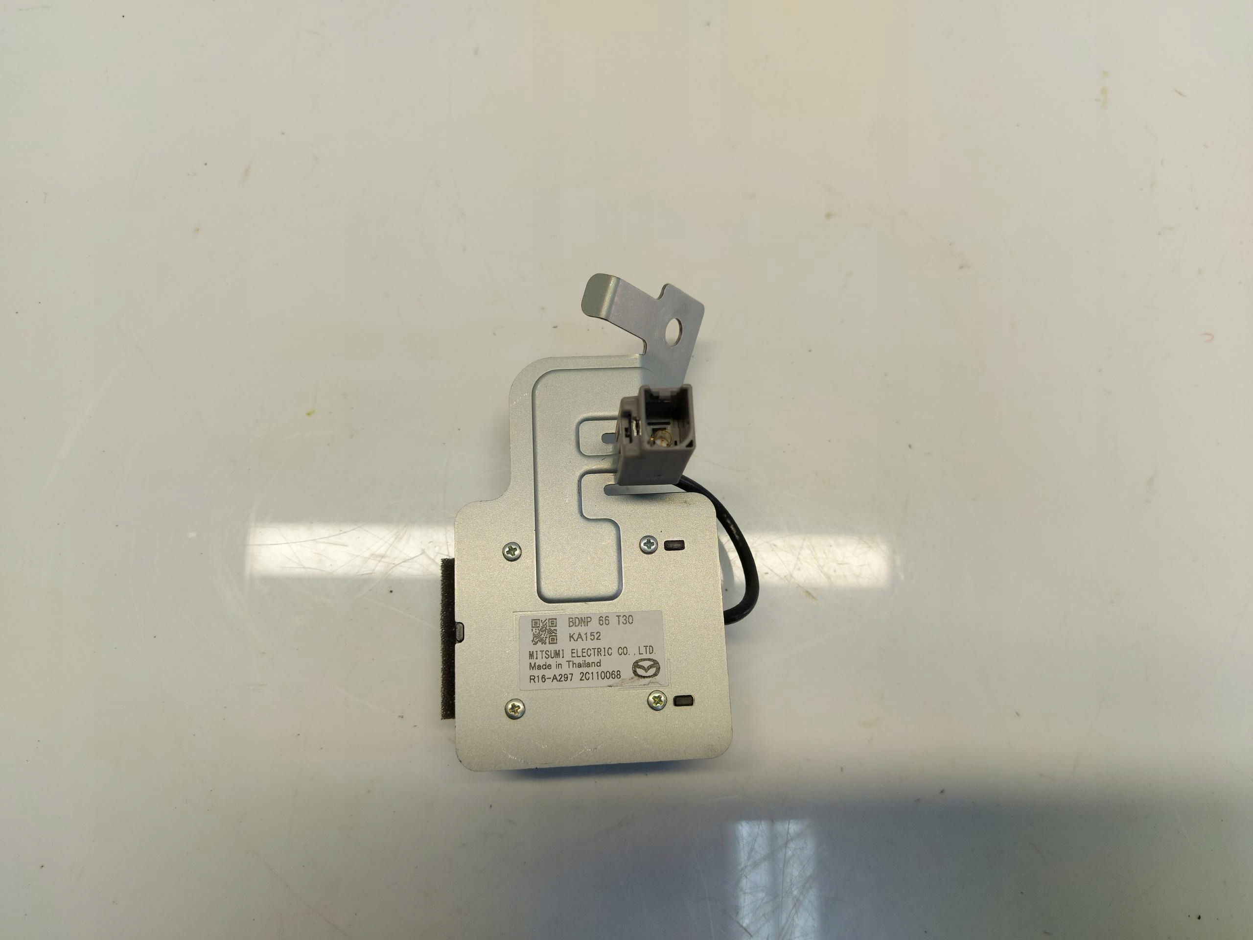 MAZDA CX30 aerial amplifier BDNP66T30