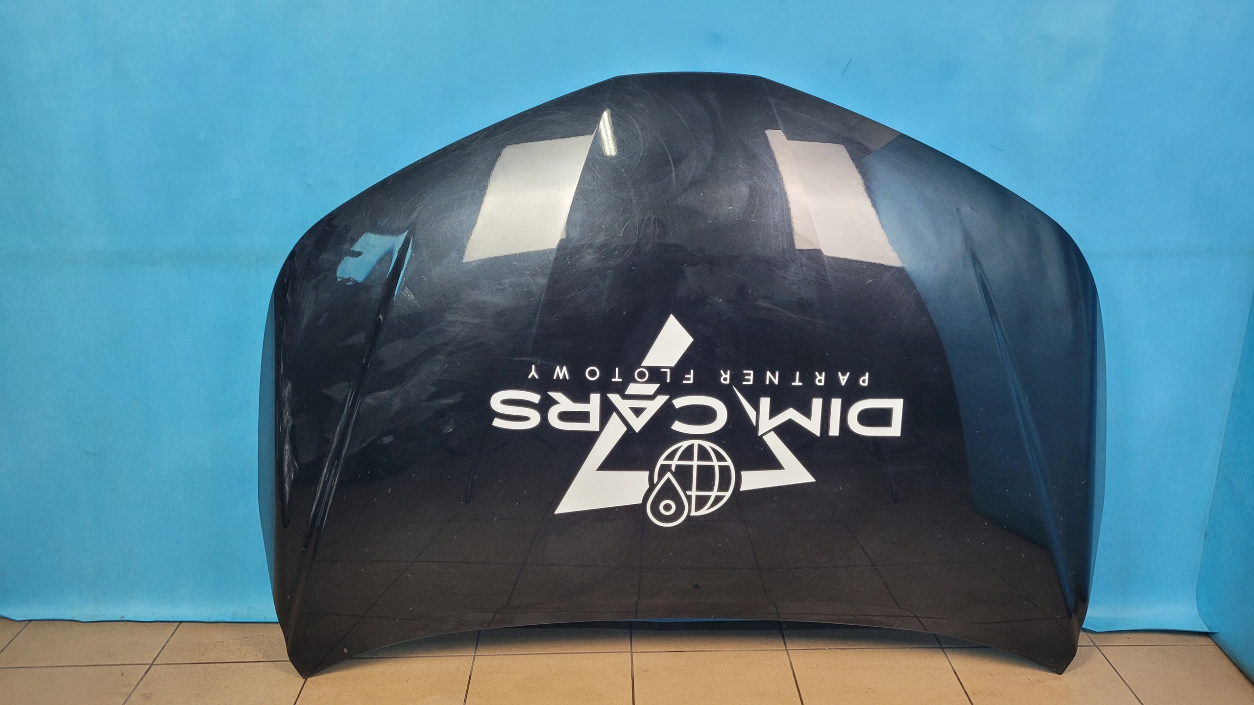 TOYOTA COROLLA E21 MASKA POKRYWA SILNIKA