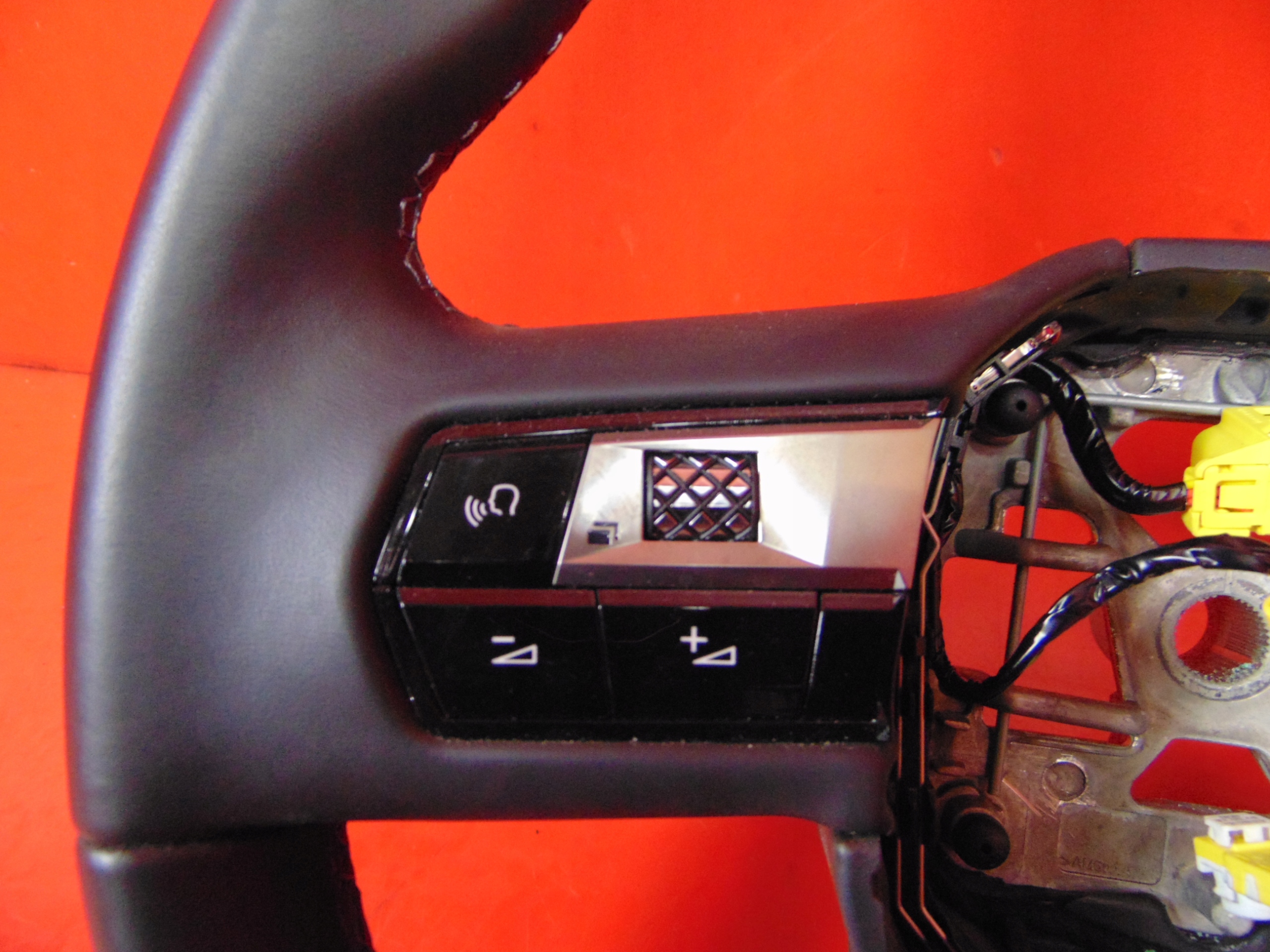 CITROEN DS7 17- lenkrad MULTIFUNKCYJNA Leder