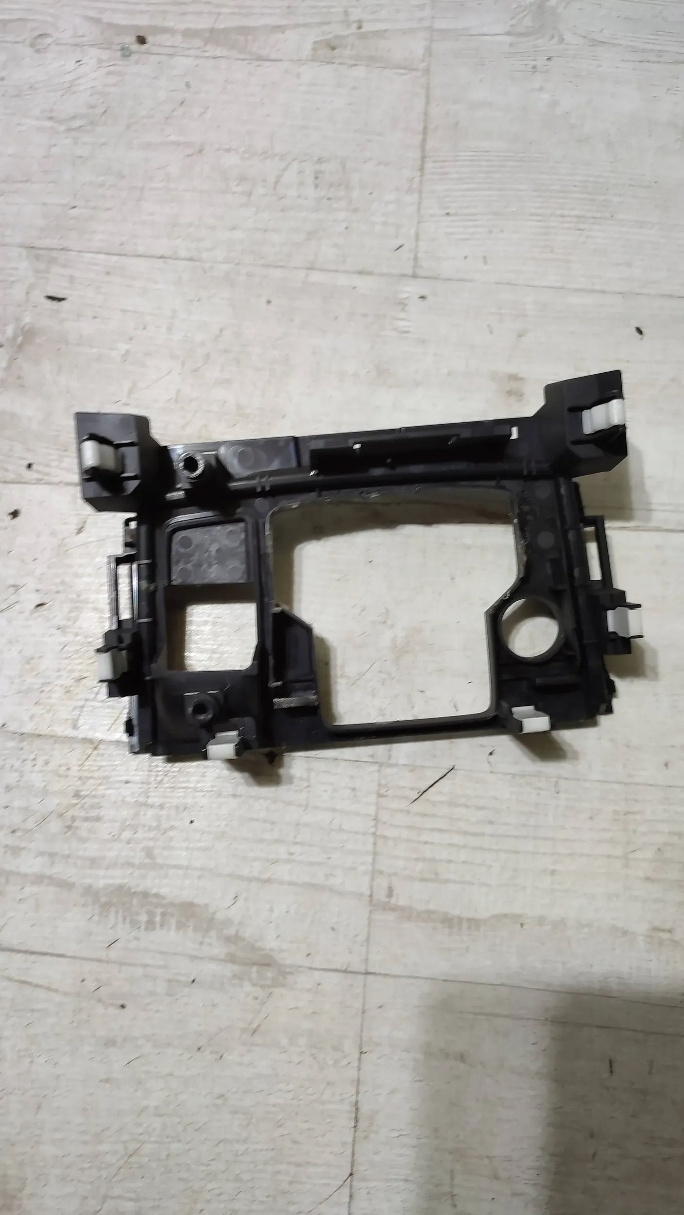 Mazda 3 III BM 17r panel Tunel mitte