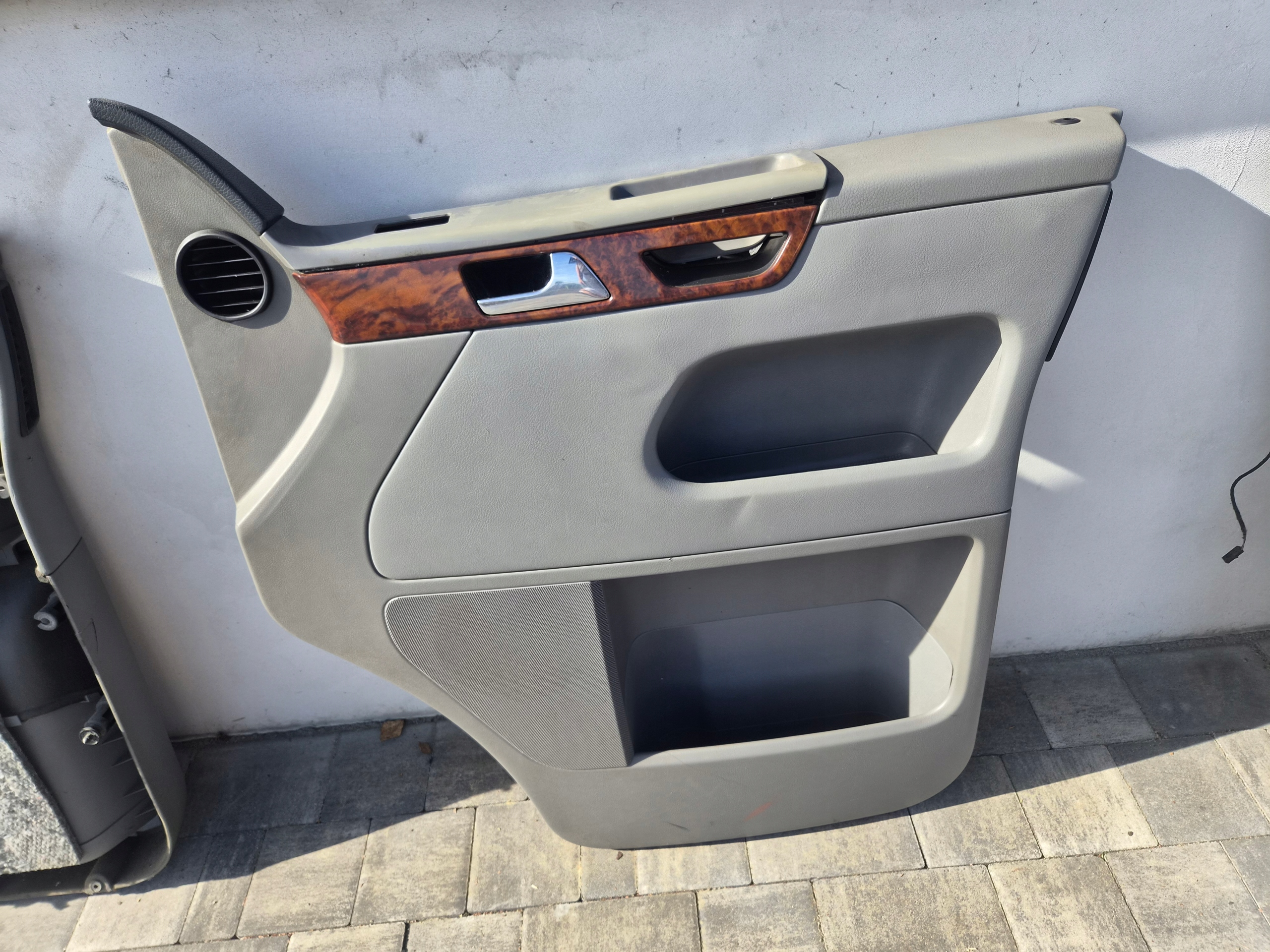 VW T5 side upholstery door przednich MULTIVAN left right kierowca pasazer