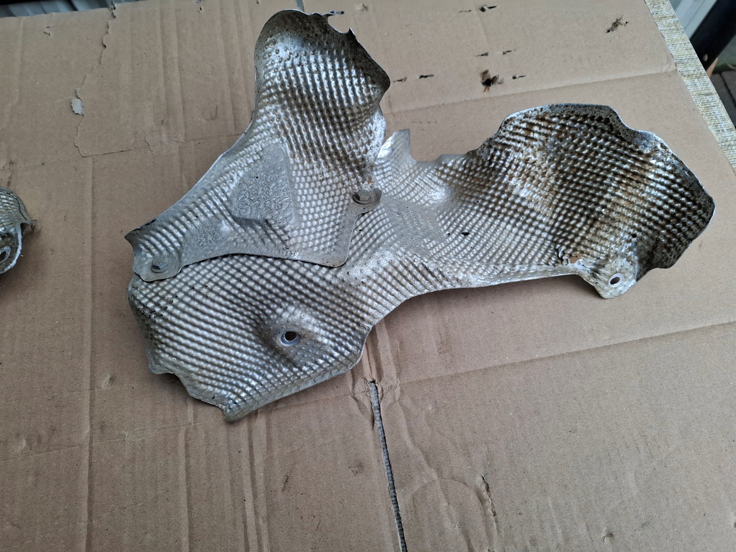 Blende Abdeckung TERMICZNA AUDI A6 S6 RS6 4K 4K0399545A