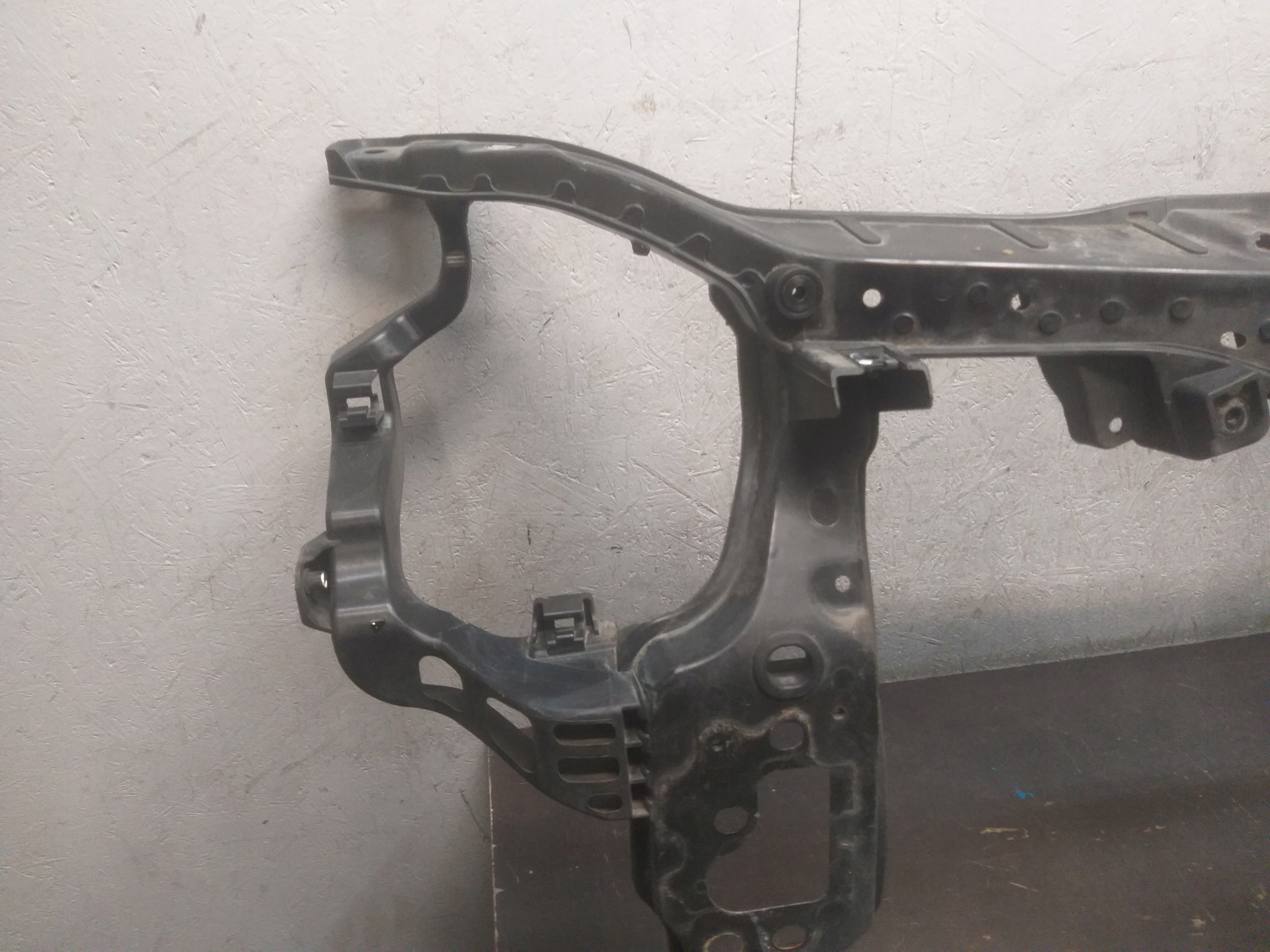 support panel for radiators KIA PICANTO and 1 LIFT 64100-07500