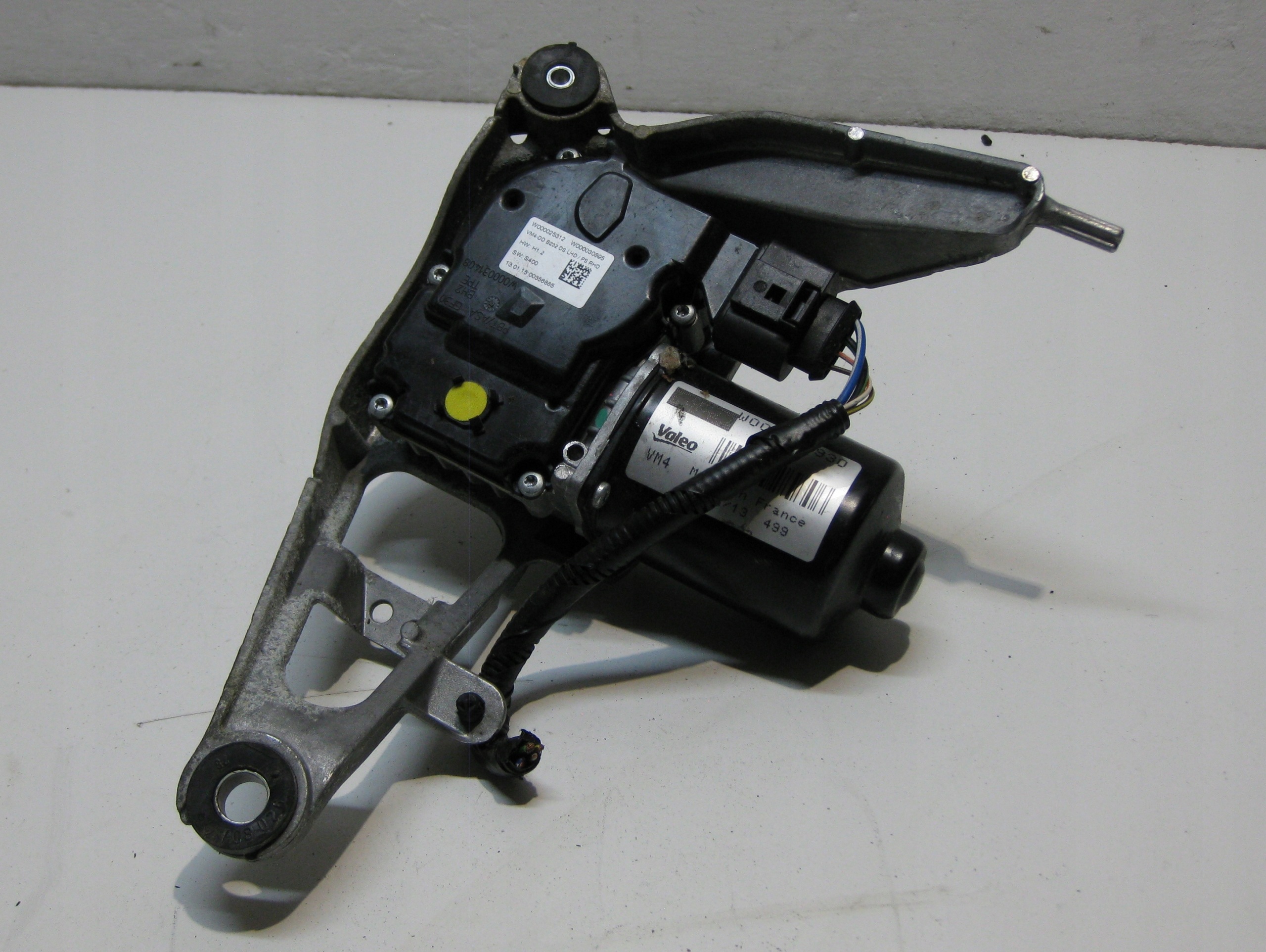 FORD B-MAX 13R 1.0EB wiper mechanism left front AV11-17504-AD