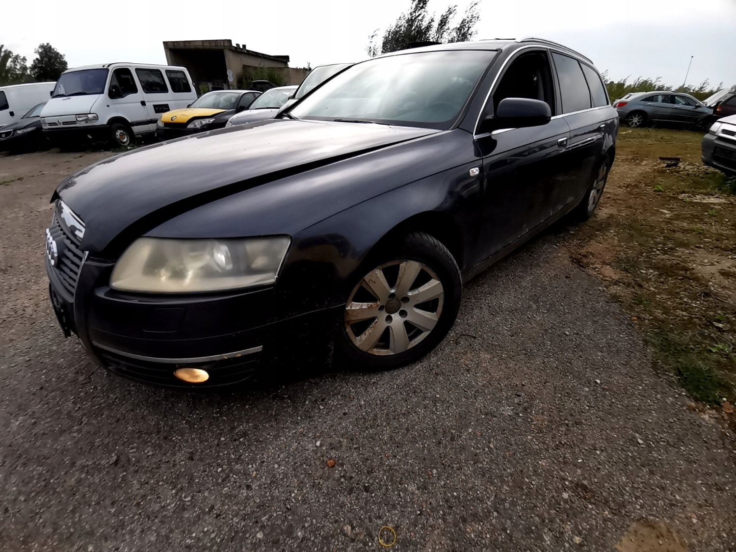 Audi A6 шланг воды 2005 2.7л