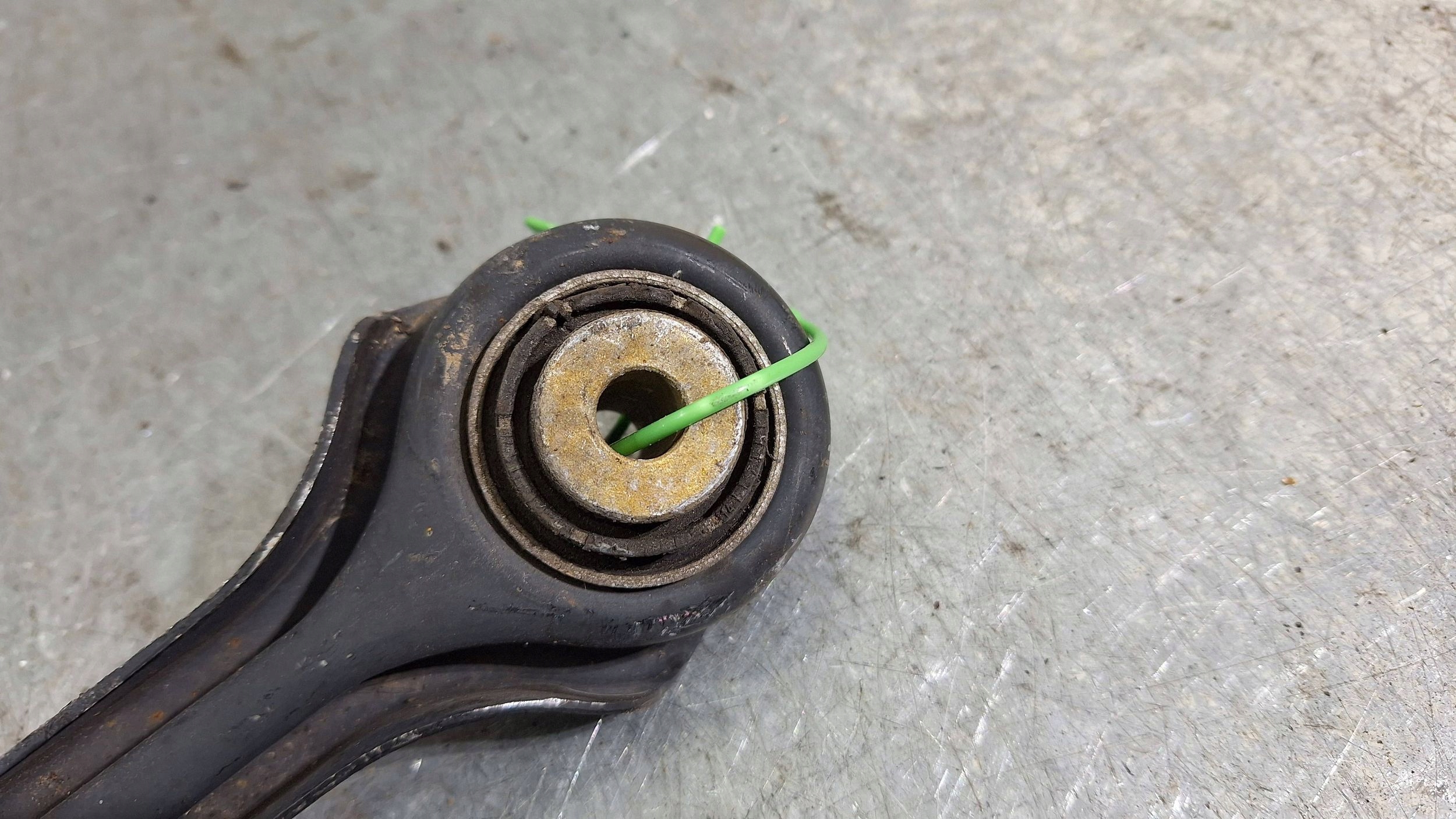 Querlenker links rechts heck 6763471 BMW E81 E87 E90 E9 E92 E93