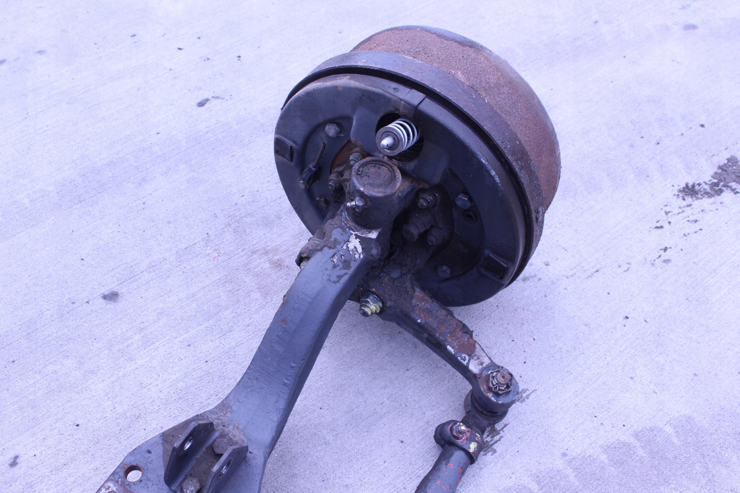 ZAWIESZENIE BELKA OŚ PRZÓD MERCEDES 814 Numer katalogowy części ZAWIESZENIE BELKA OŚ PRZÓD MERCEDES 814