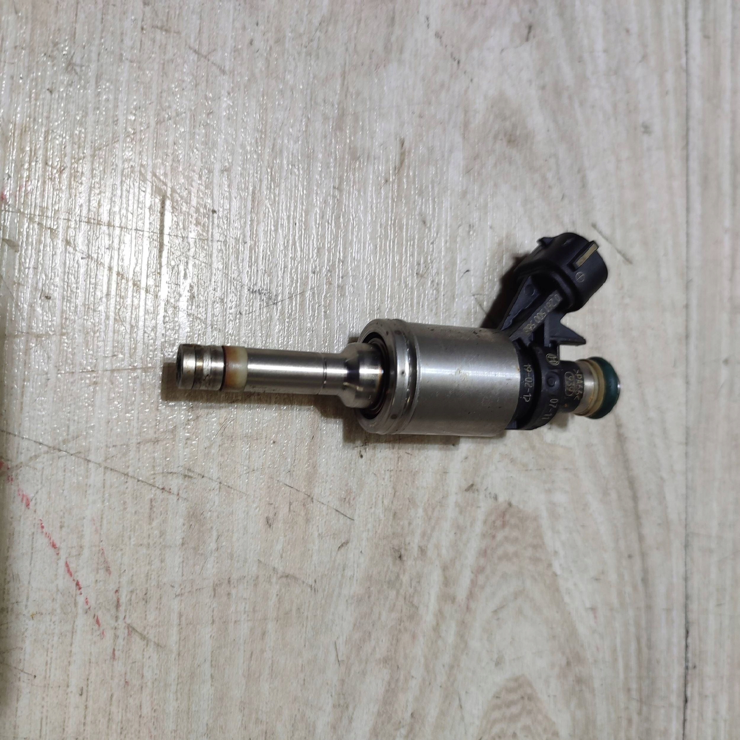injector Suzuki Vitara (LY) 0261500568