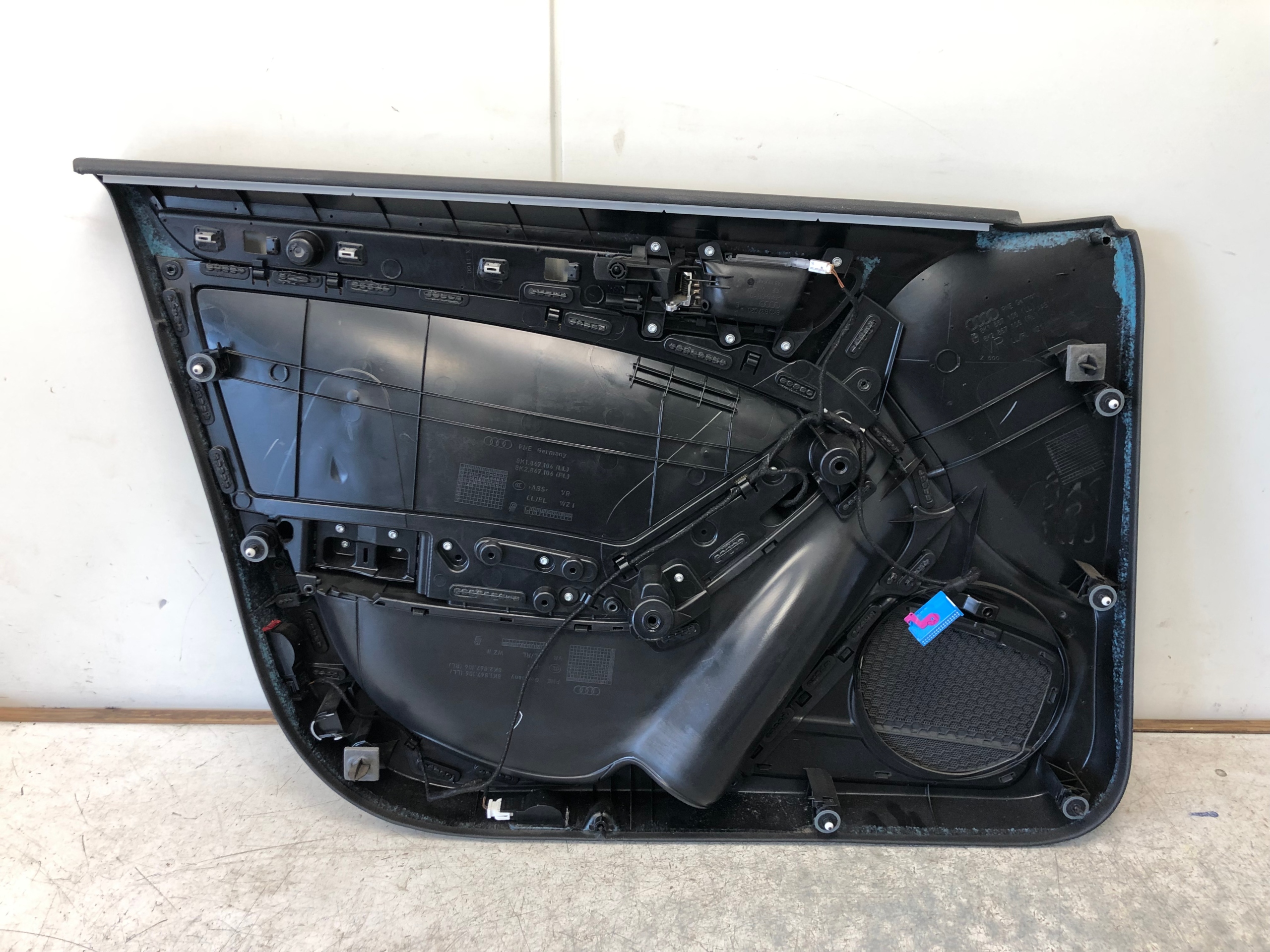 side door right front AUDI A4 B8 8K1867106