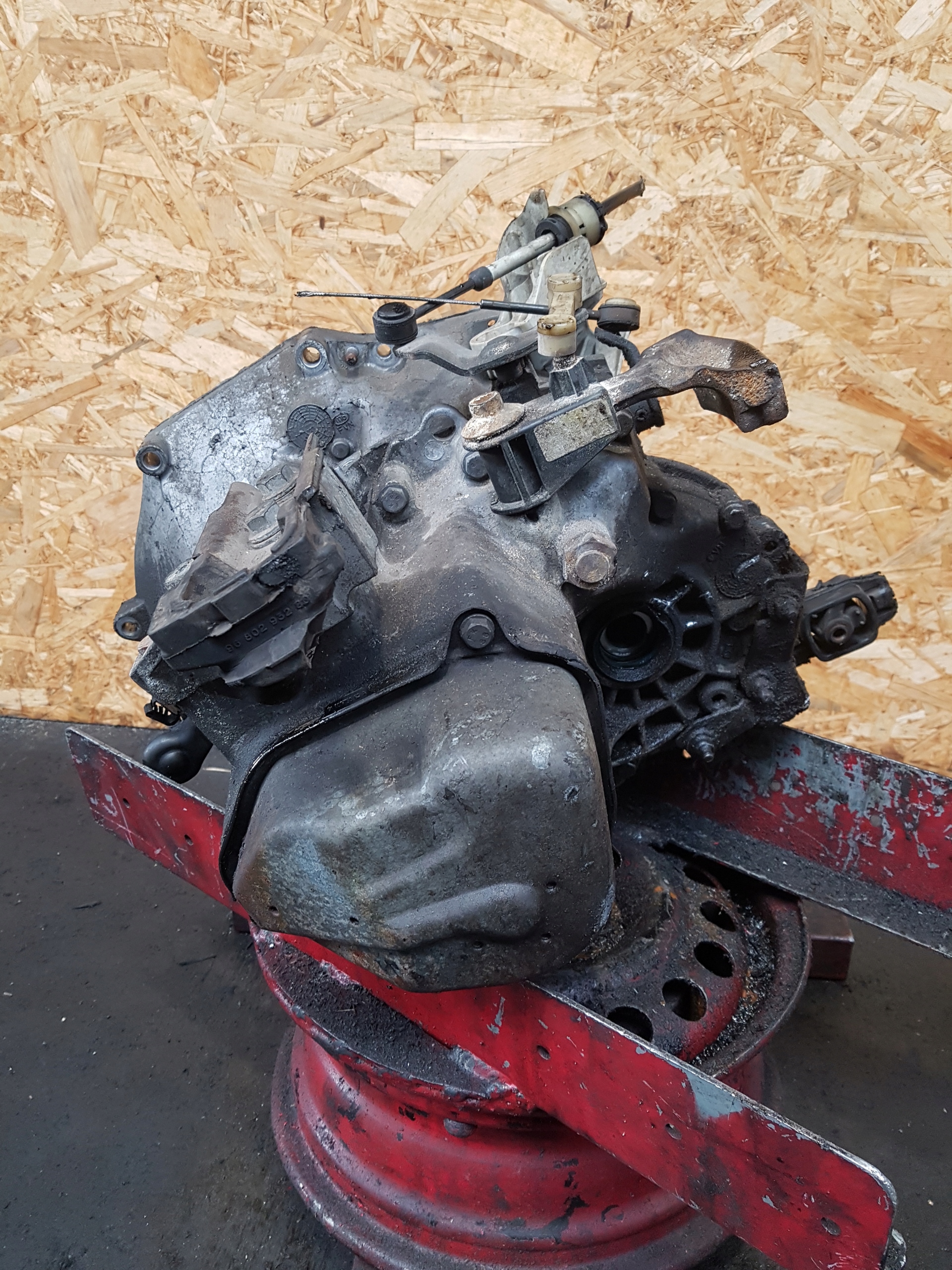 Getriebe MANUALNA PEUGEOT 207 20CQ74