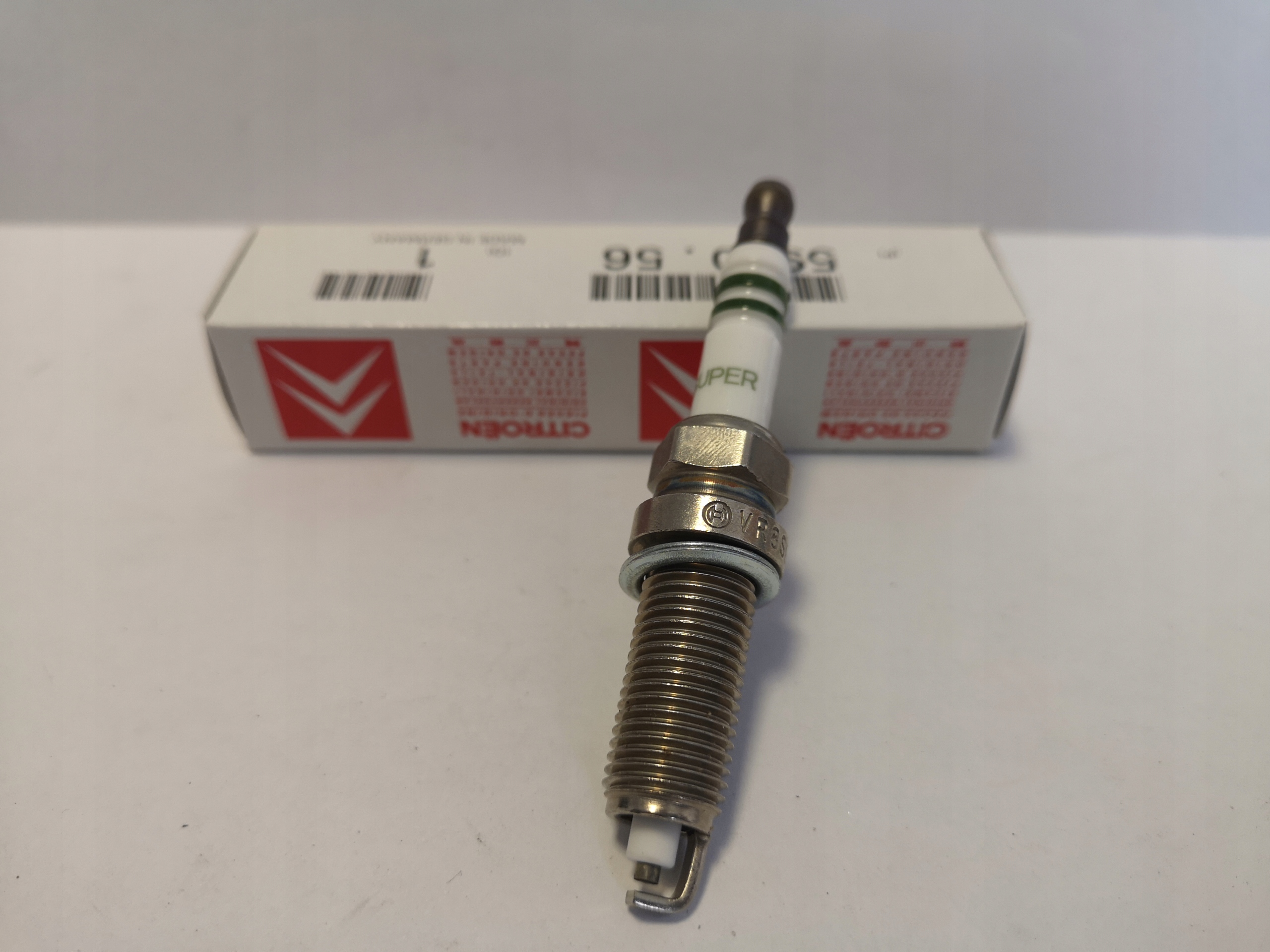 ŚWIECA ZAPŁONOWA OE CITROEN PEUGEOT 1.4 16V VR8SE Producent części Peugeot OE