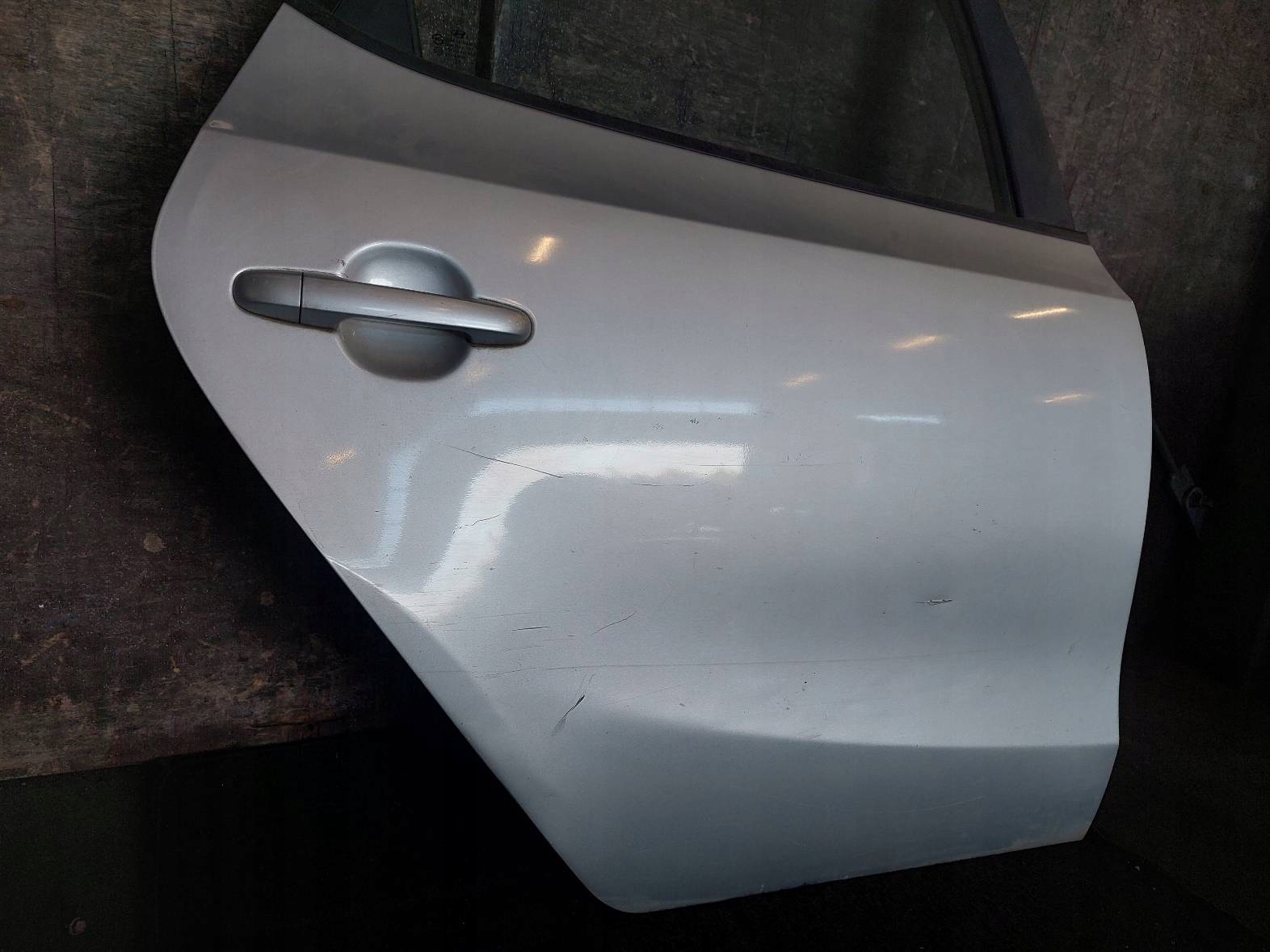 door complete right rear part HYUNDAI I30 and HB 5D 2R