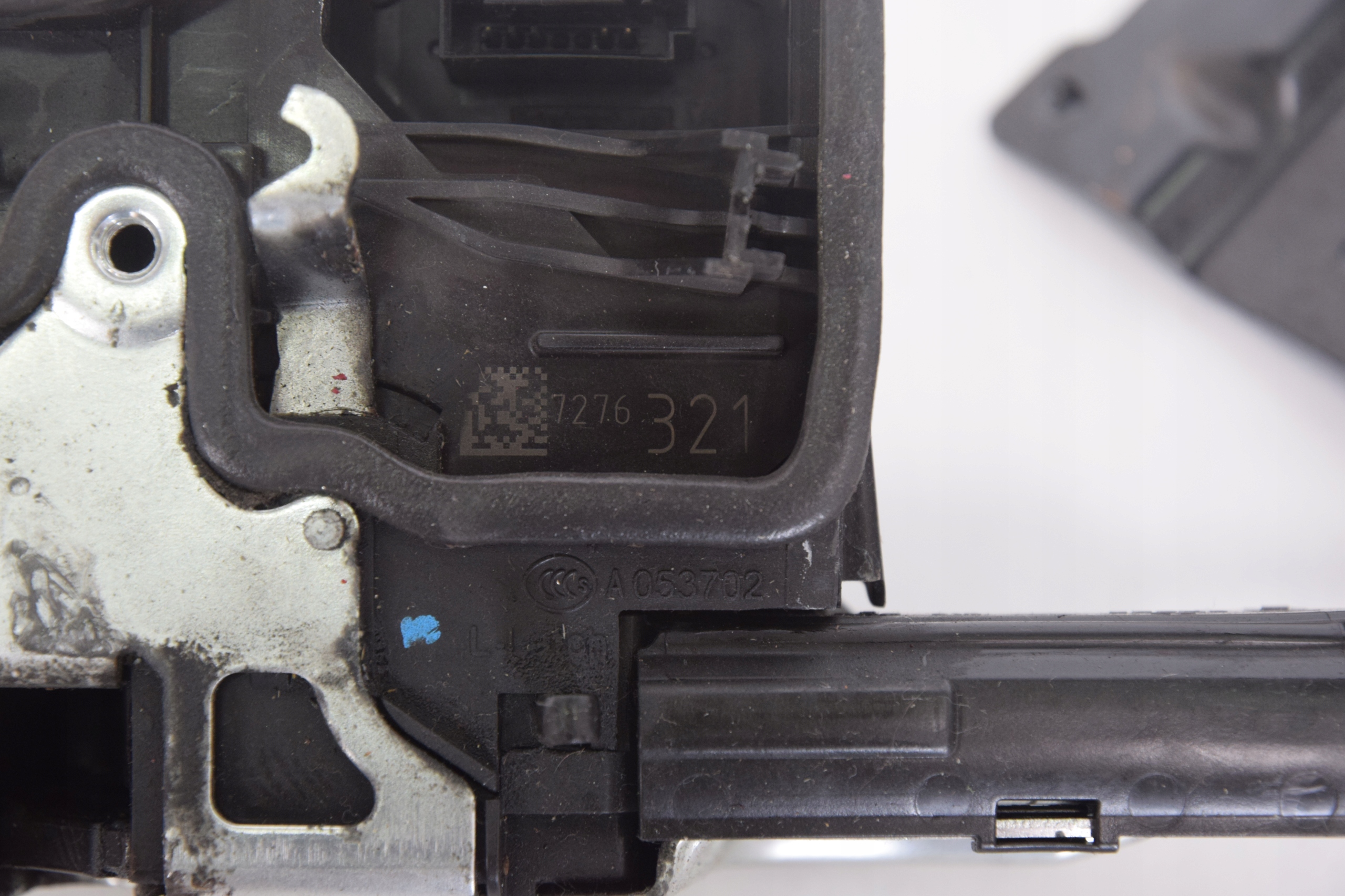 lock left DOCIAGANIE SOFT CLOSE BMW 6 F06 55573km