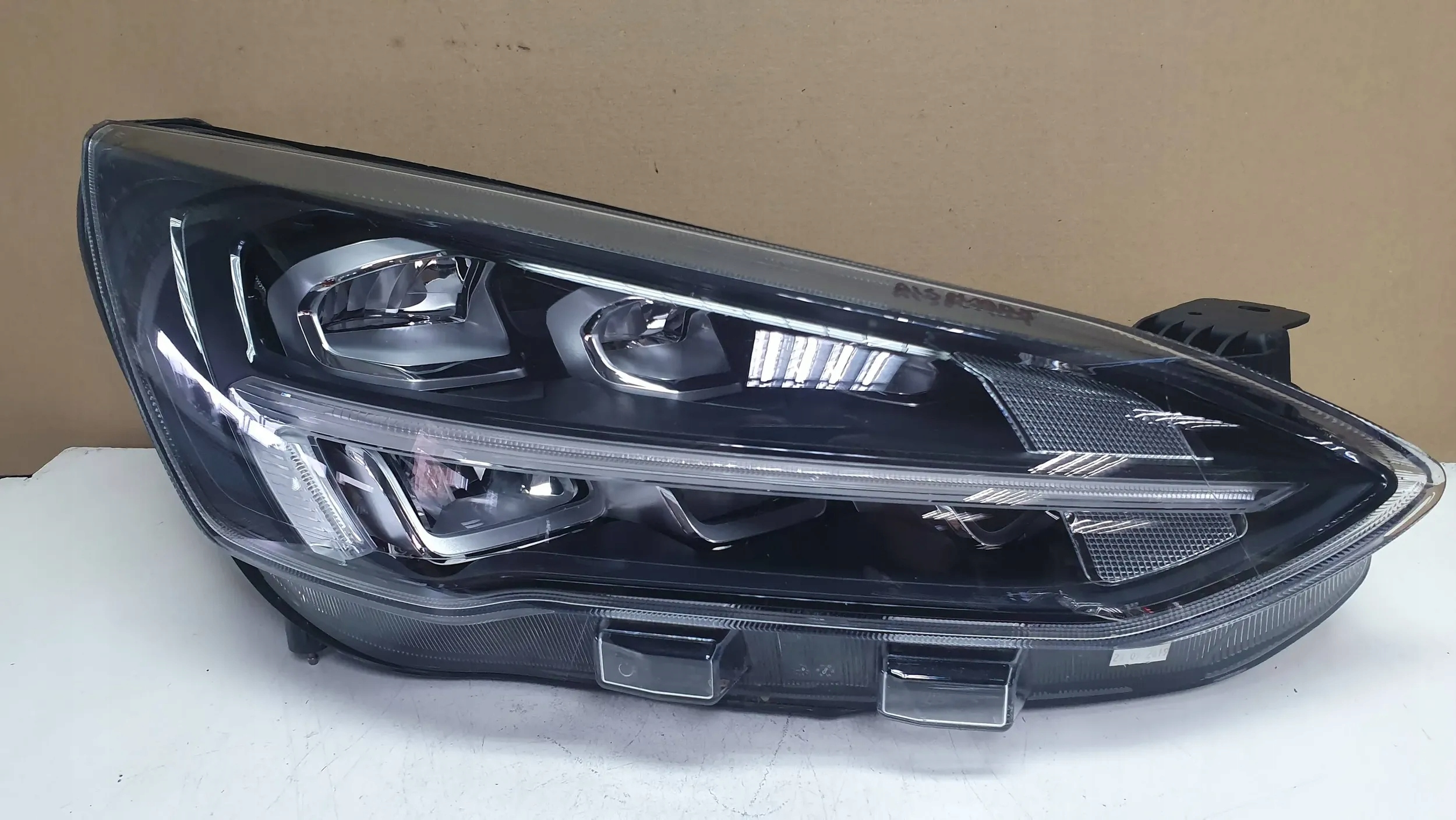 light front right FULL LED Ford Focus MK4 18