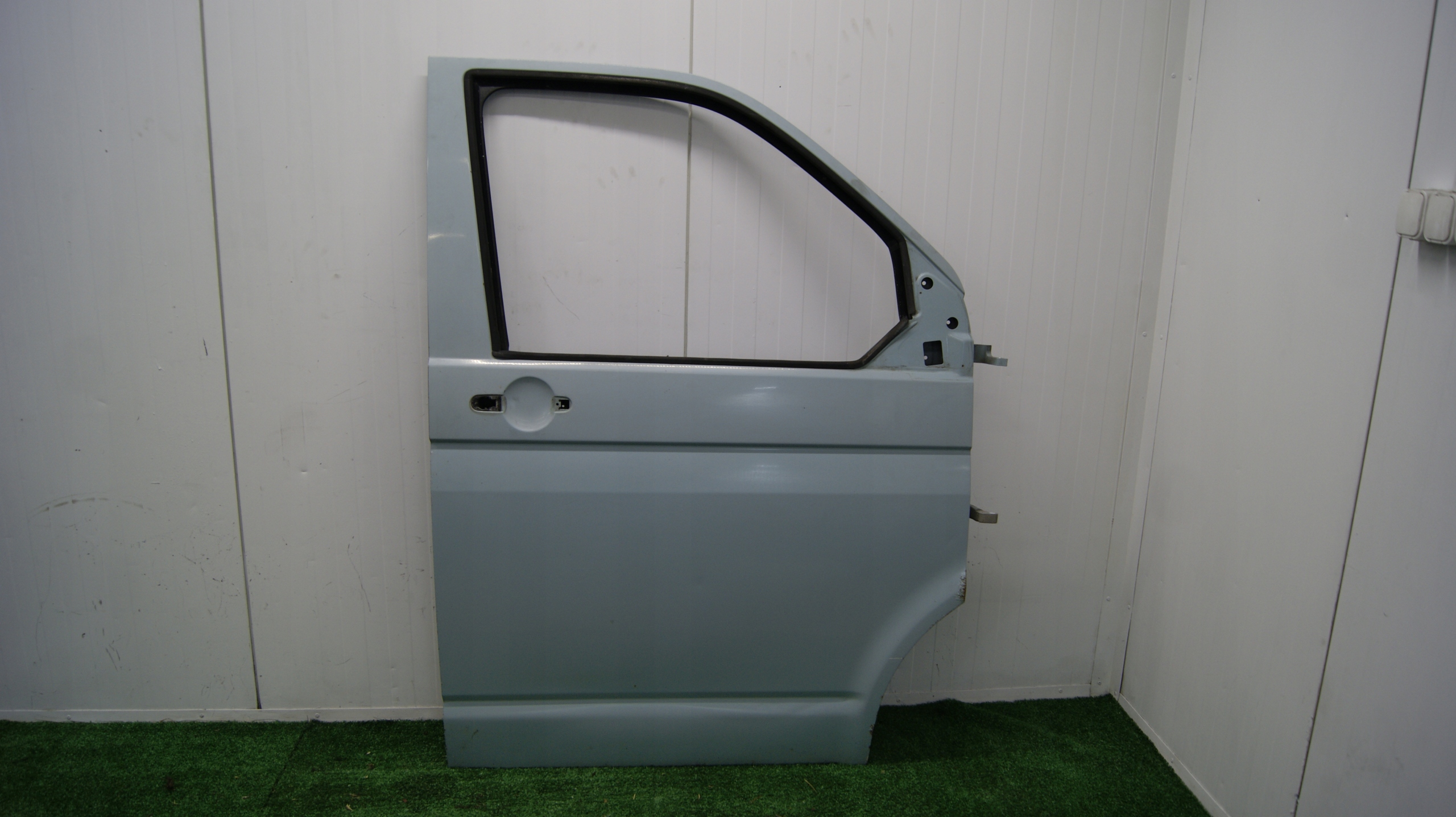 door right front VOLKSWAGEN T5