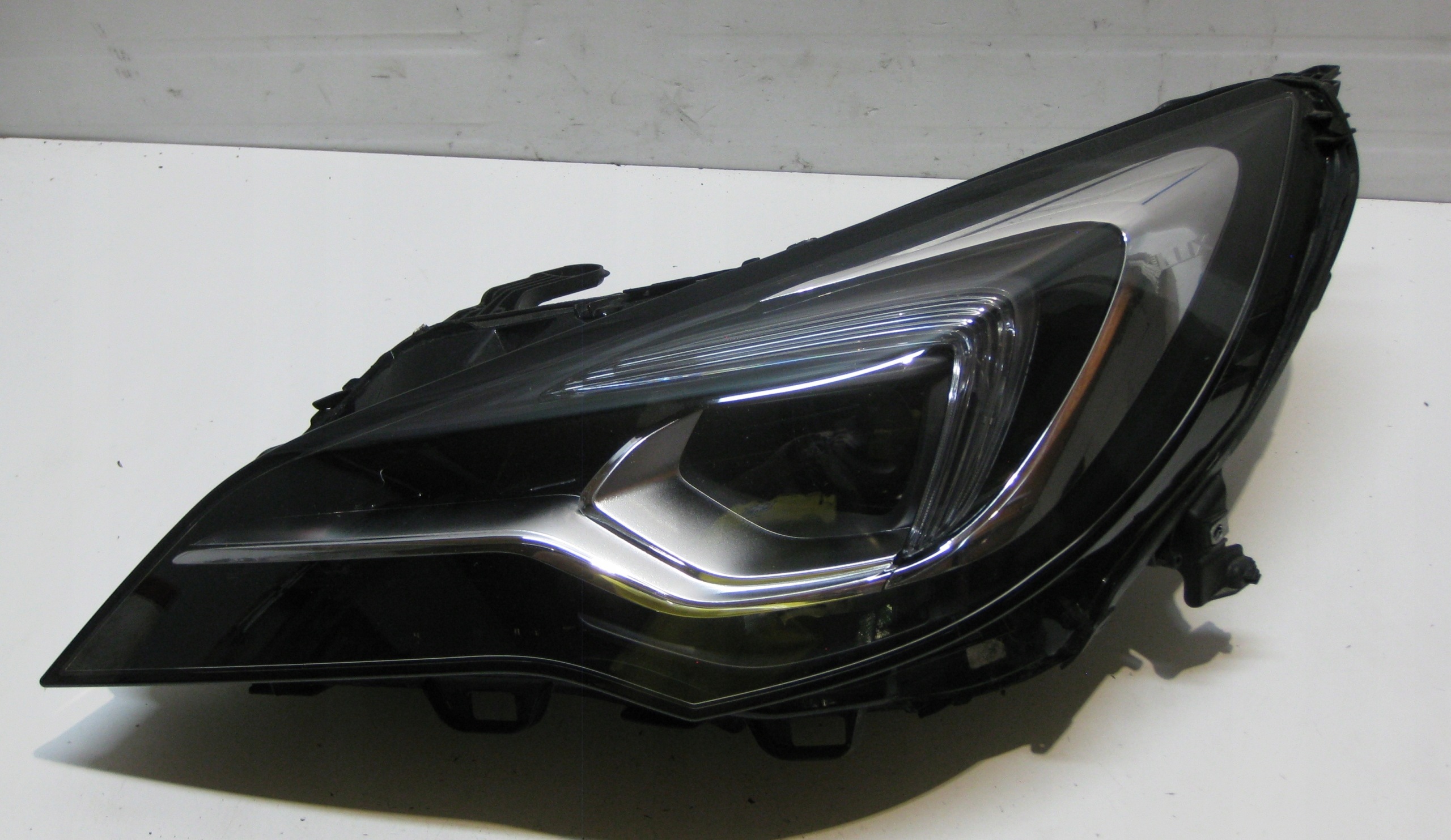 OPEL ASTRA K V KOMBI 17R REFLEKTOR light front left FULL LED 39077806