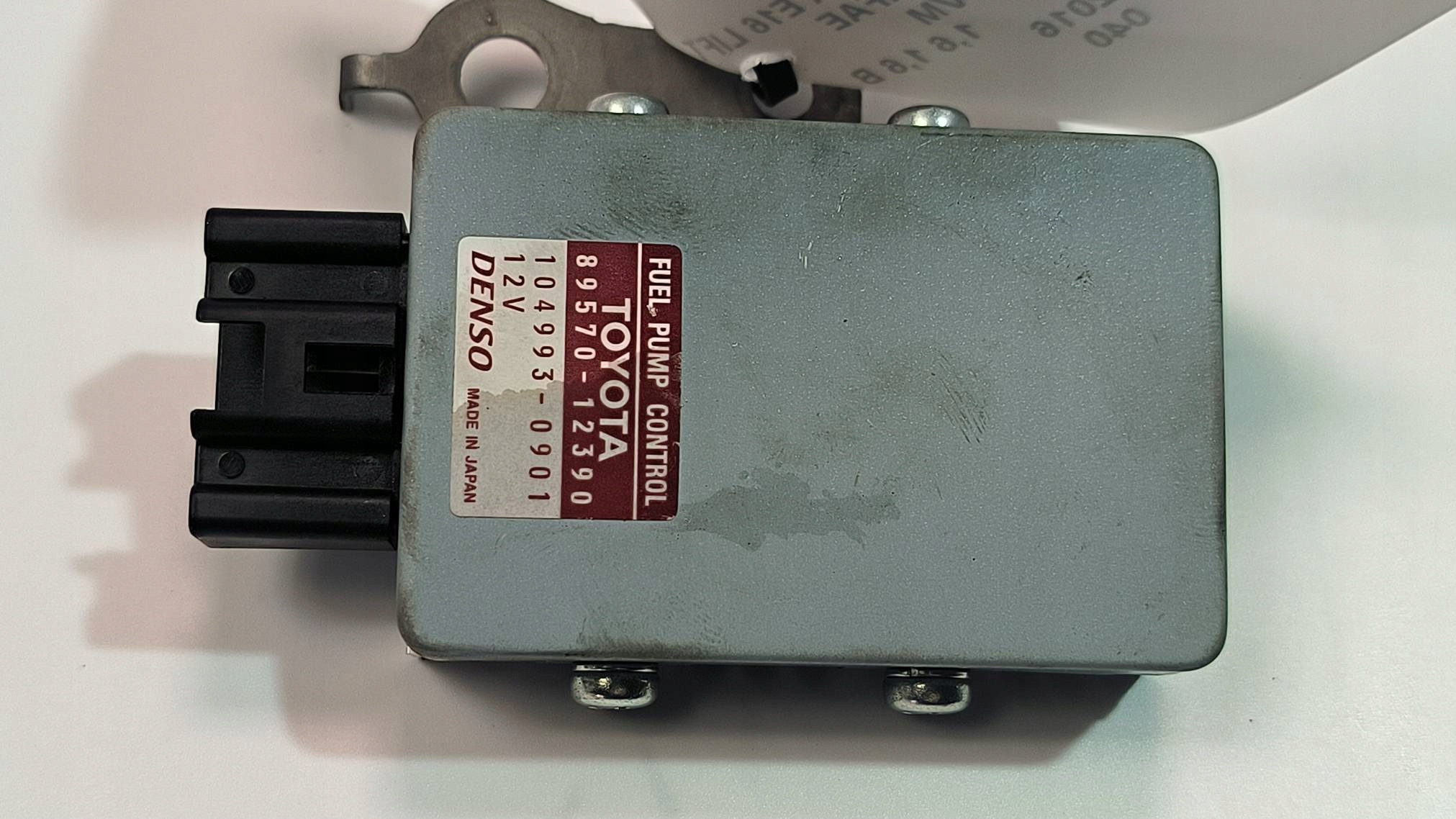 Module POMPY Carburant 89570-12390 TOYOTA COROLLA E18