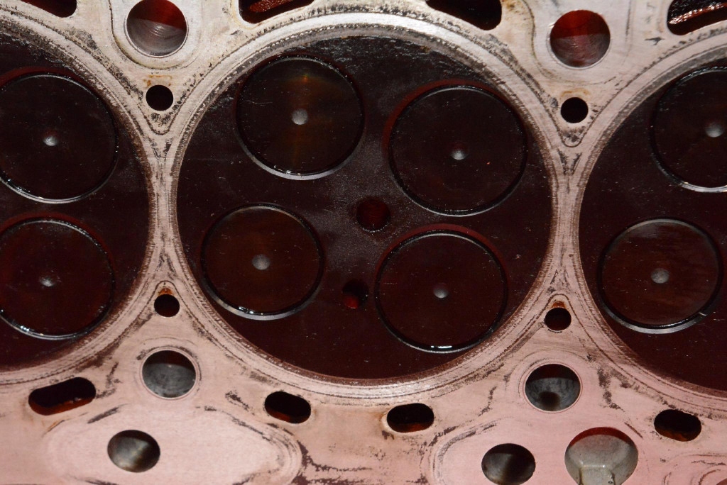 TESTATA Motore 04L103373E VW PASSAT B8 2.0 TDI 150 KM 14-20