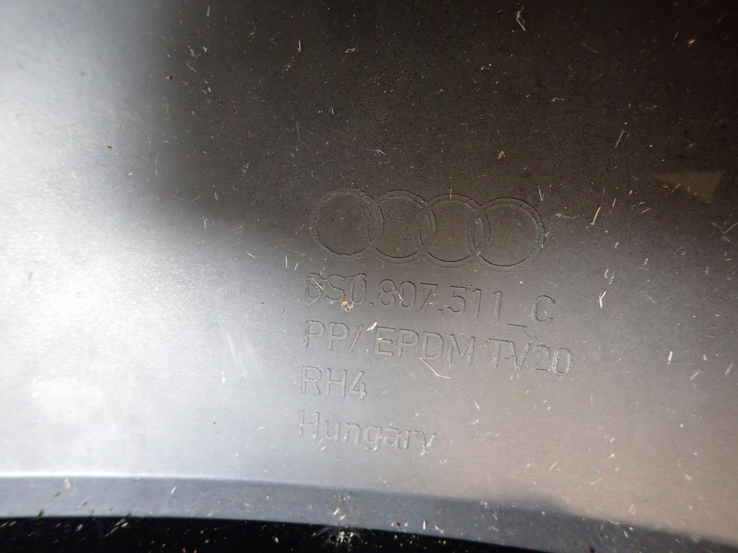 lökhárító far hátsó AUDI TT 2014- 8S0807511C