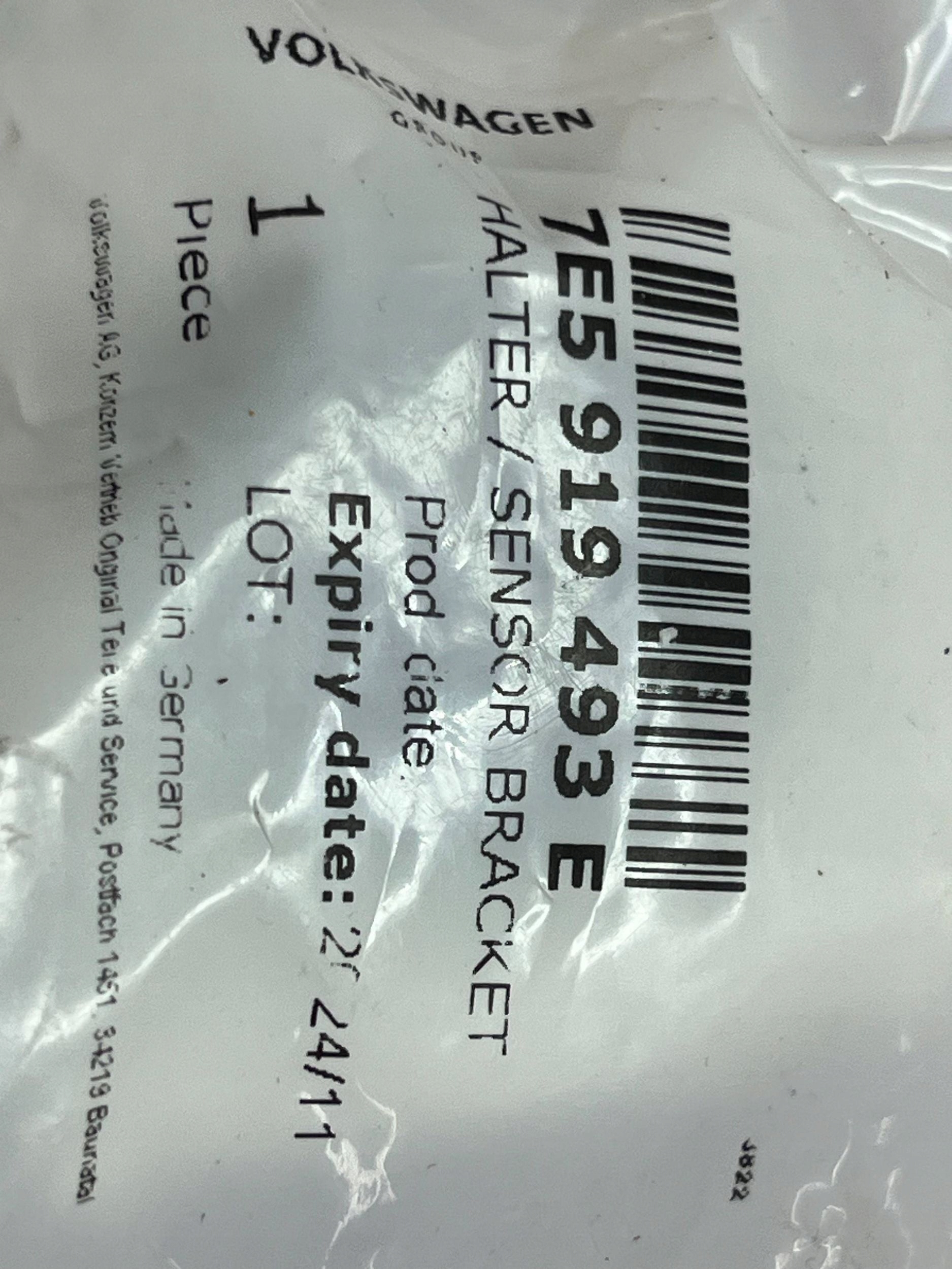 bracket of the sensor PDC front Volkswagen Transporter - Caravelle T6 7E5919493E