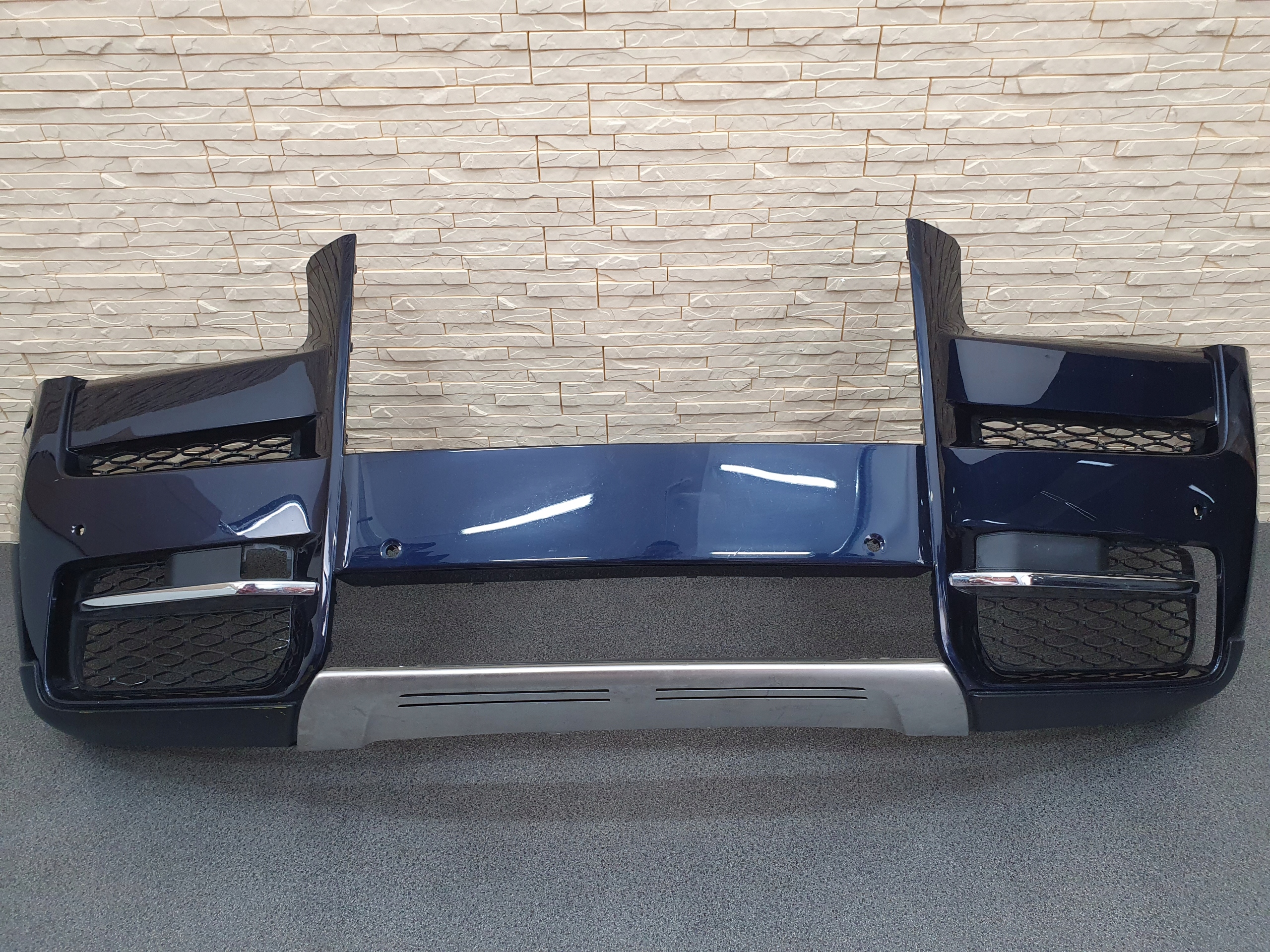 ROLLS ROYCE CULLINAN ZDERZAK PRZÓD CHROM BUMPER