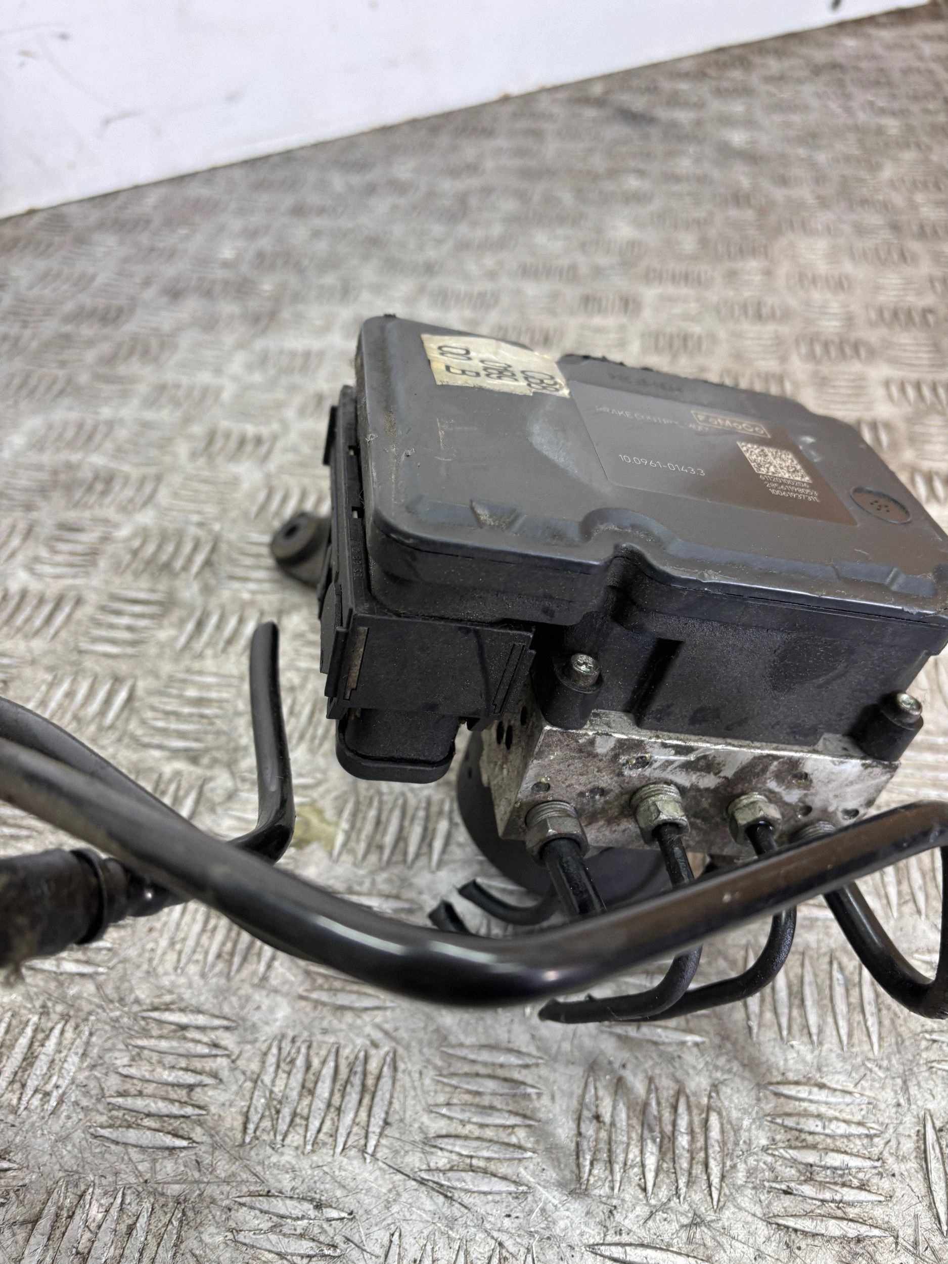pumpa ABS FORD FOCUS MK3 III 10096101433
