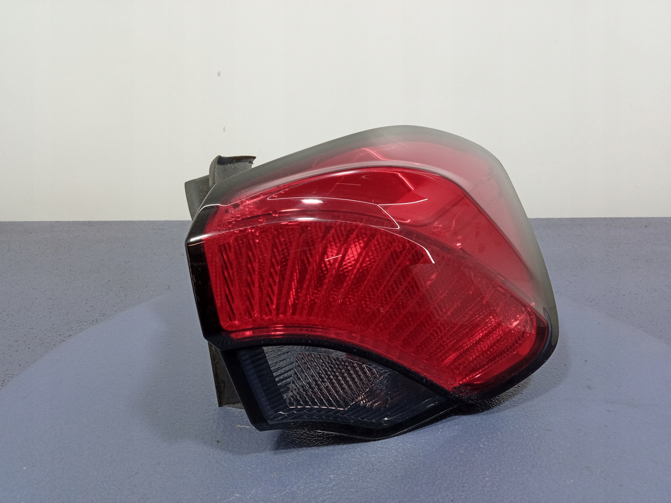 FIAT TIPO II 15-20 LAMPA TYŁ PRAWA ZEWNĘTRZNA 0520789320E
