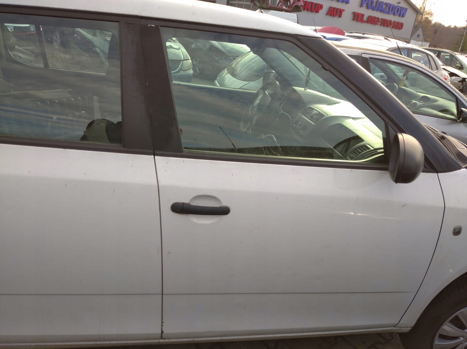 SKODA FABIA 2 II HB 5D door left rear part rear. BIALE LF9E
