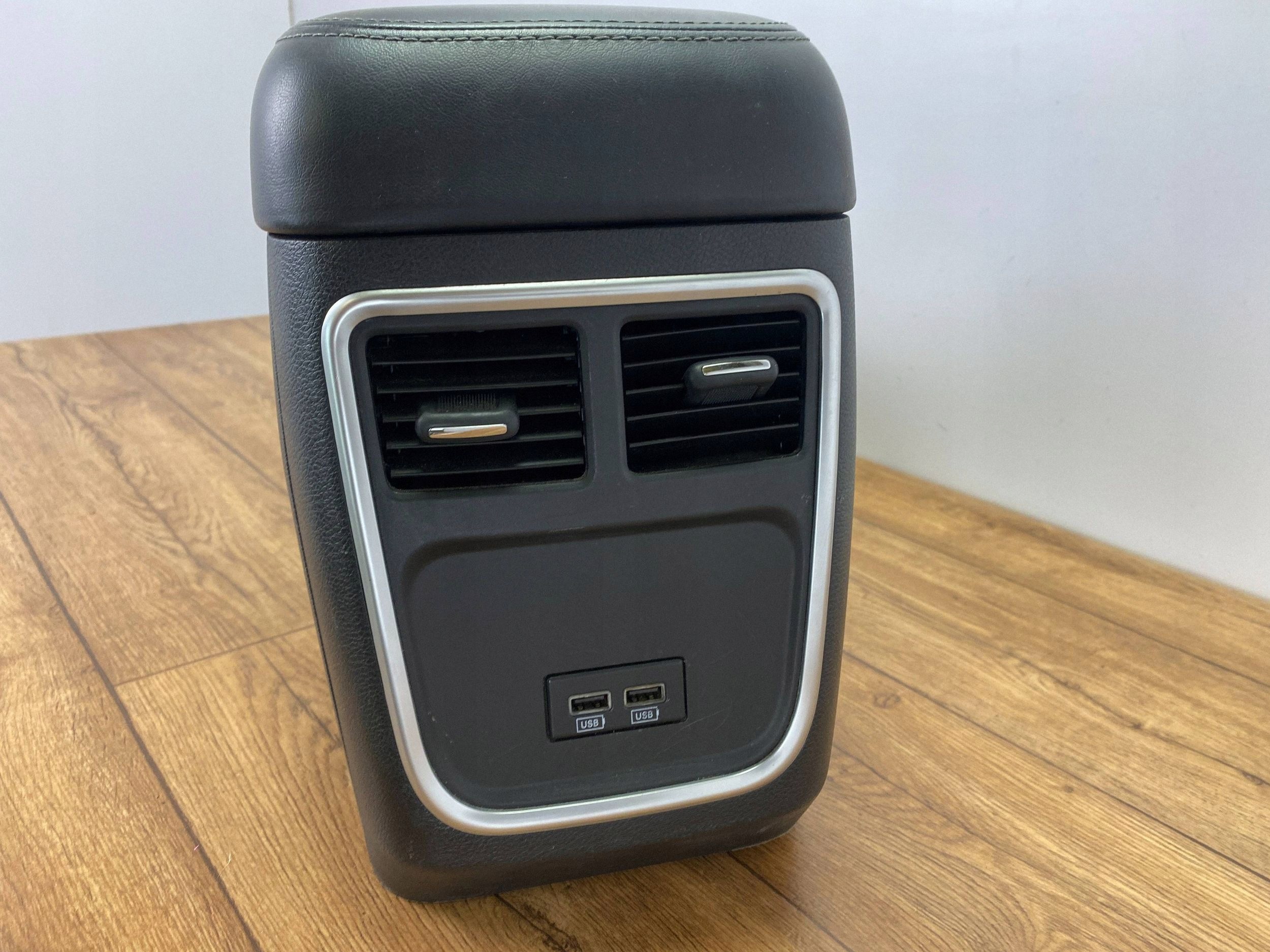 console central tunel central Dodge Charger 2015+