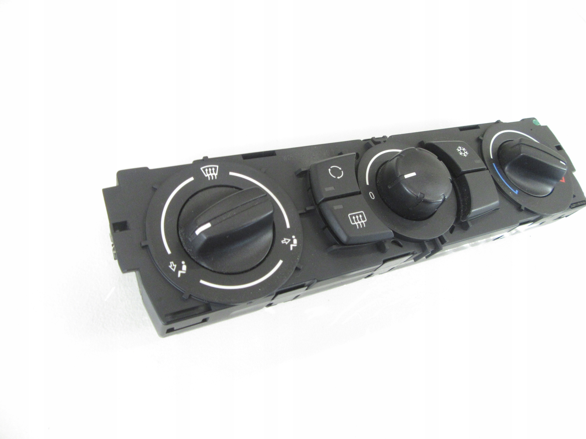 Panel rešetka ventilacije klimatizacije BMW e81 e82 e87 e88 e90 e91 e92 e93
